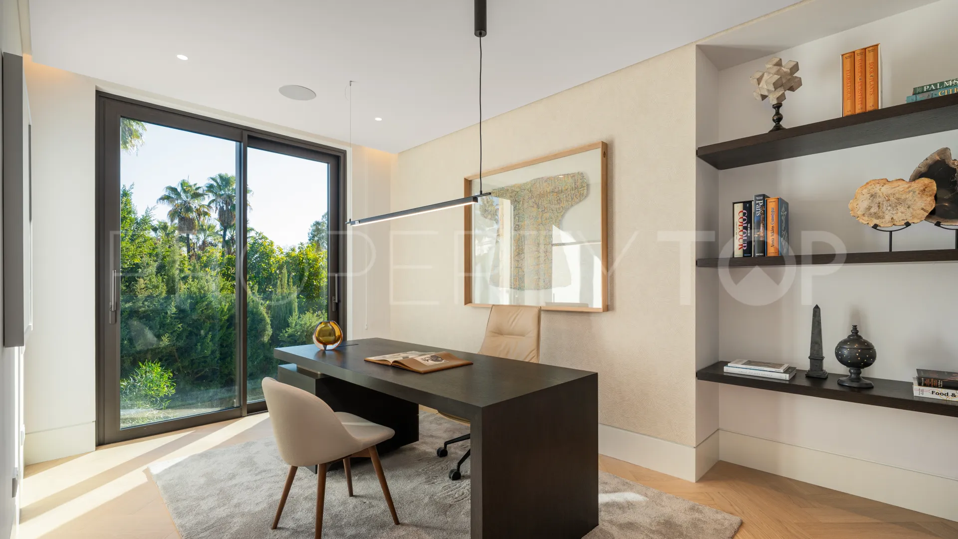 5 bedrooms Marbella Hill Club villa for sale