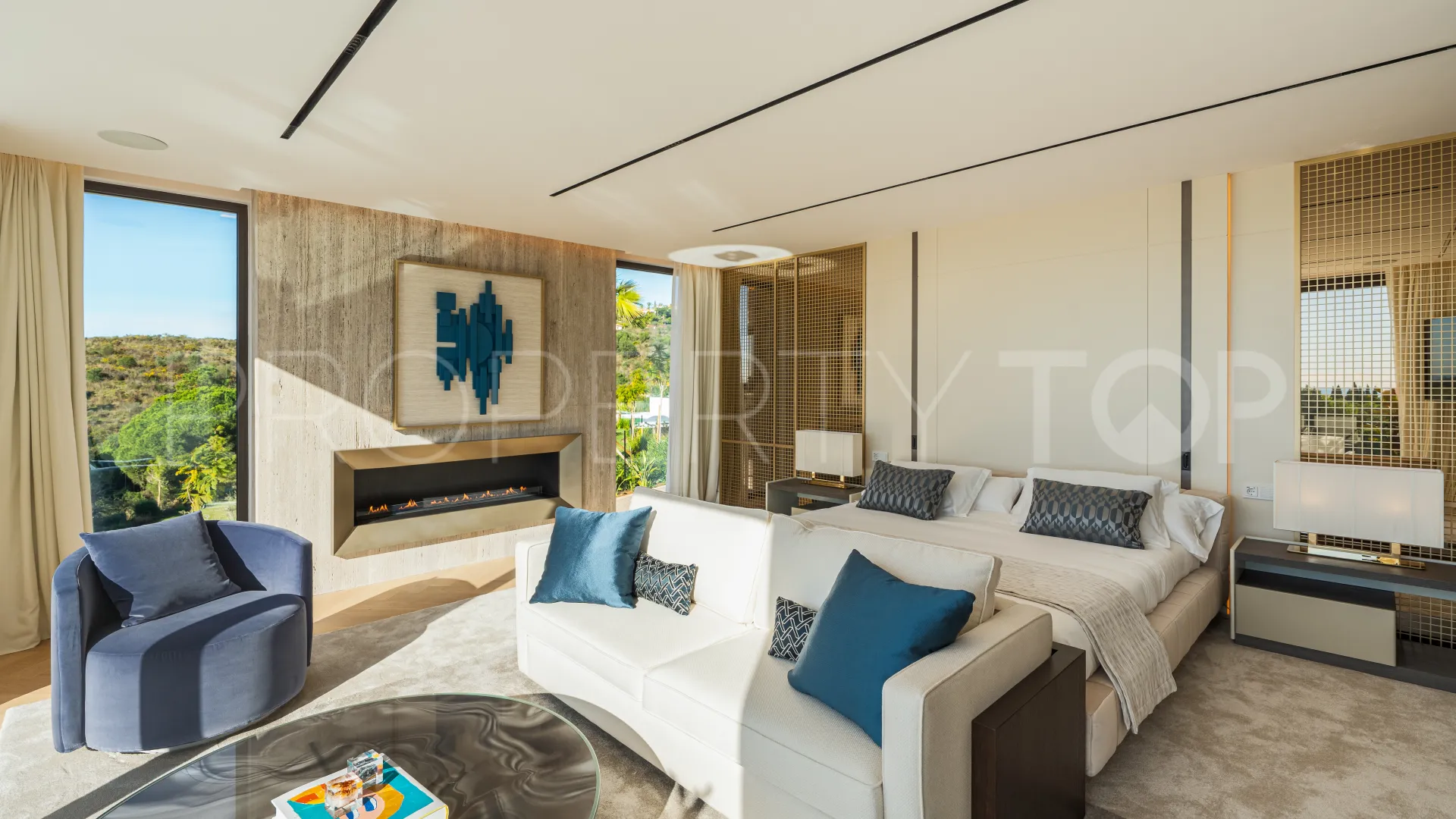 5 bedrooms Marbella Hill Club villa for sale