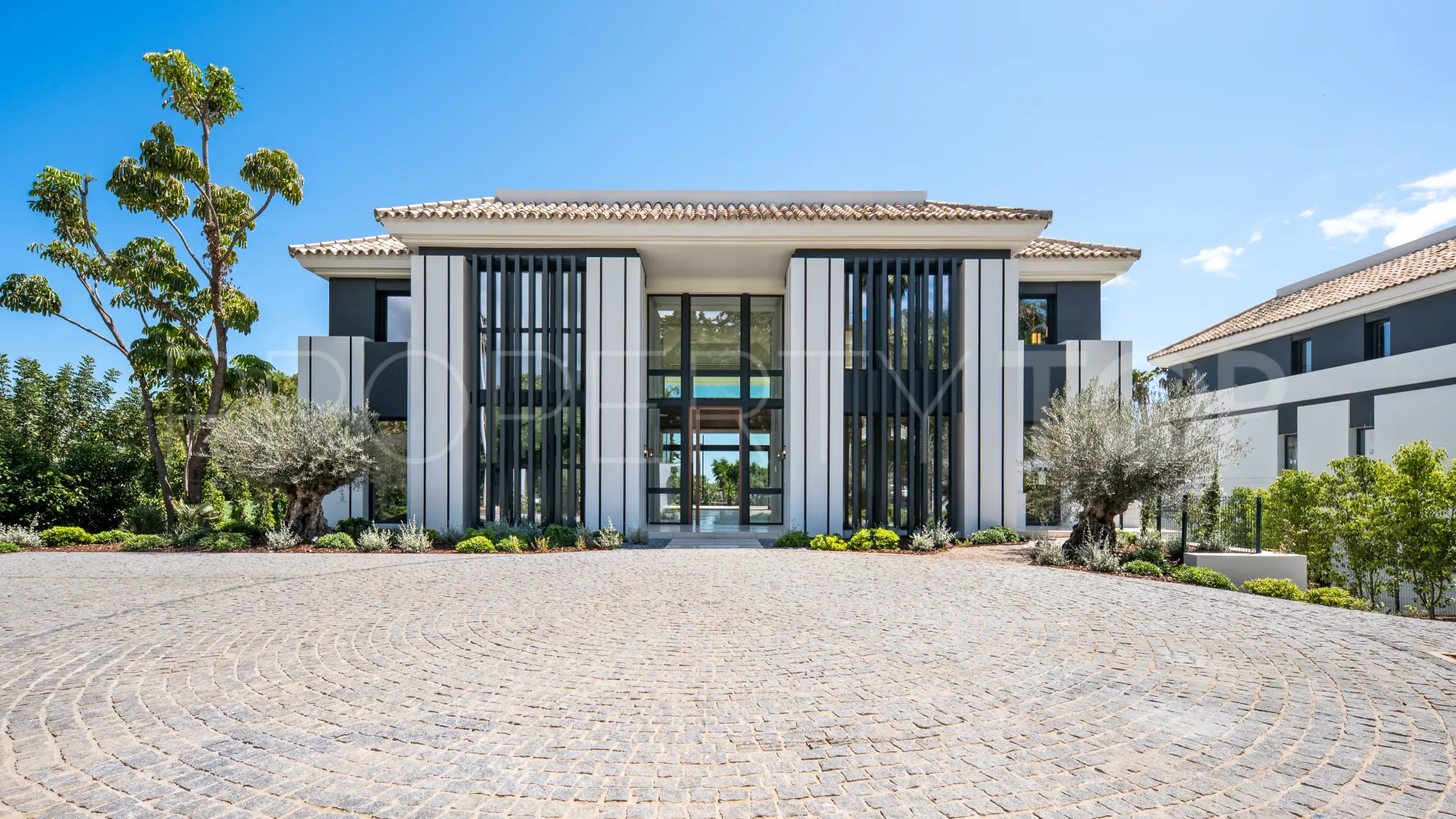 Villa en venta en Rocio de Nagüeles con 6 dormitorios