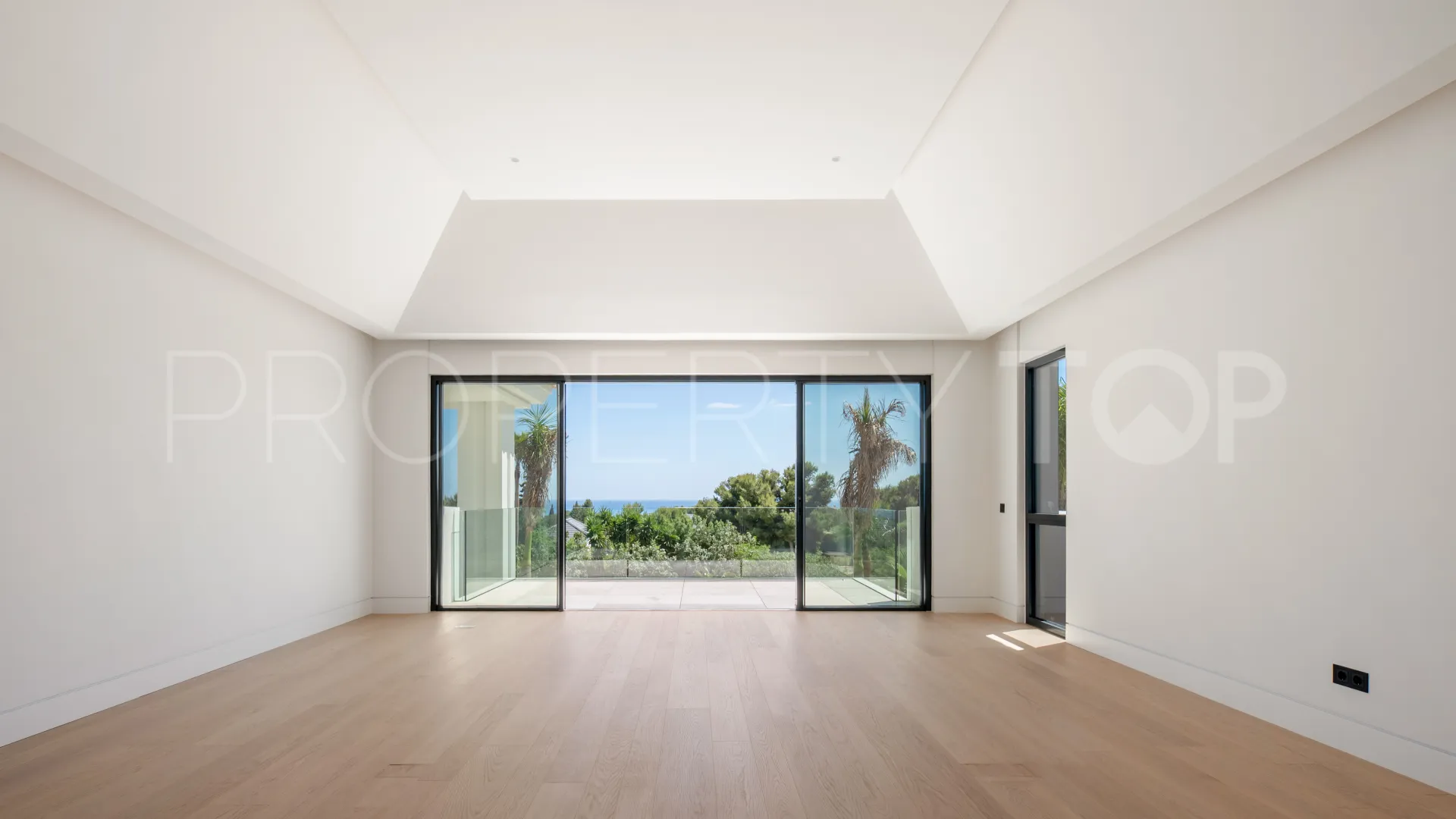 Villa en venta en Rocio de Nagüeles con 6 dormitorios