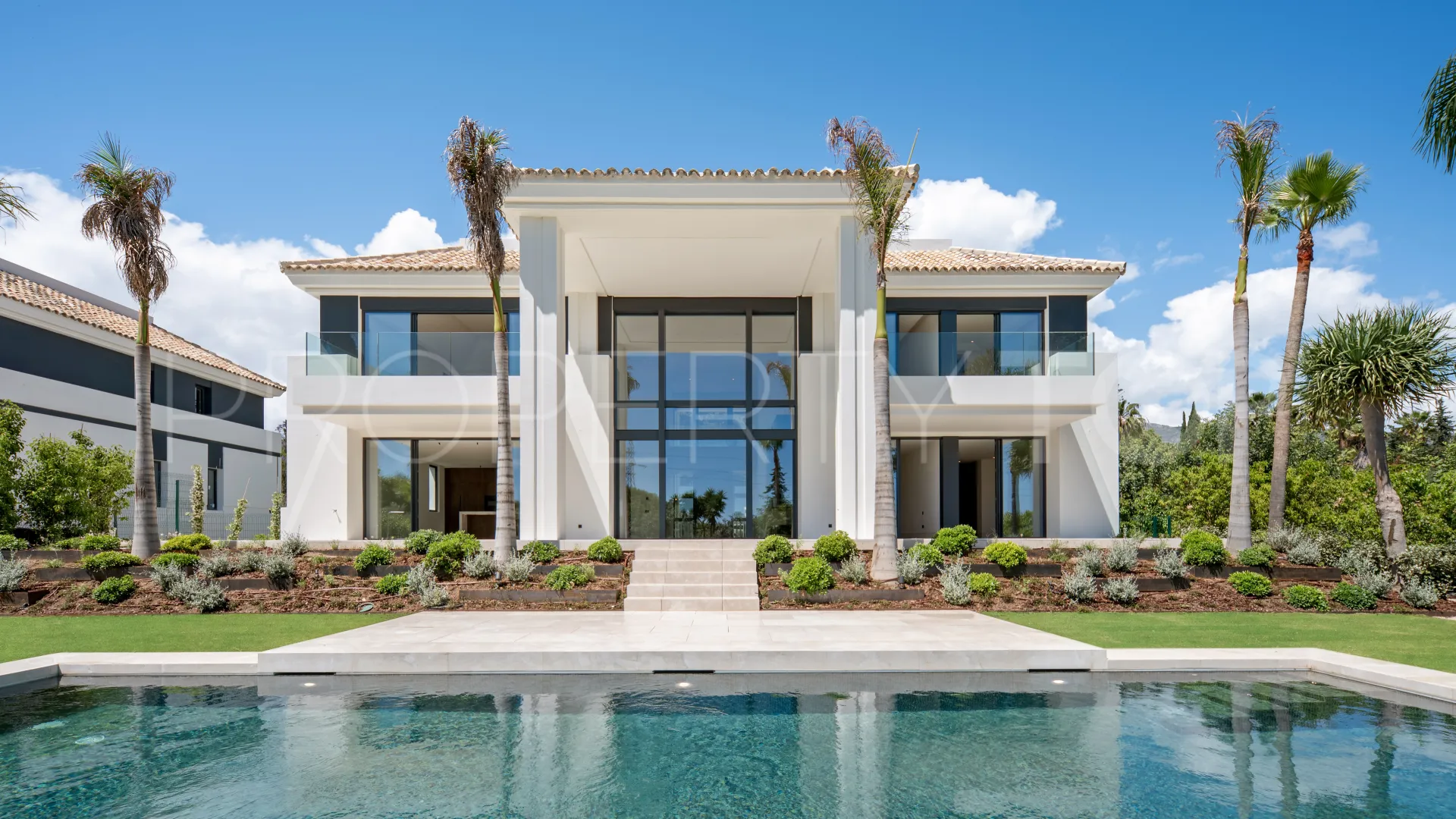 Villa en venta en Rocio de Nagüeles con 6 dormitorios