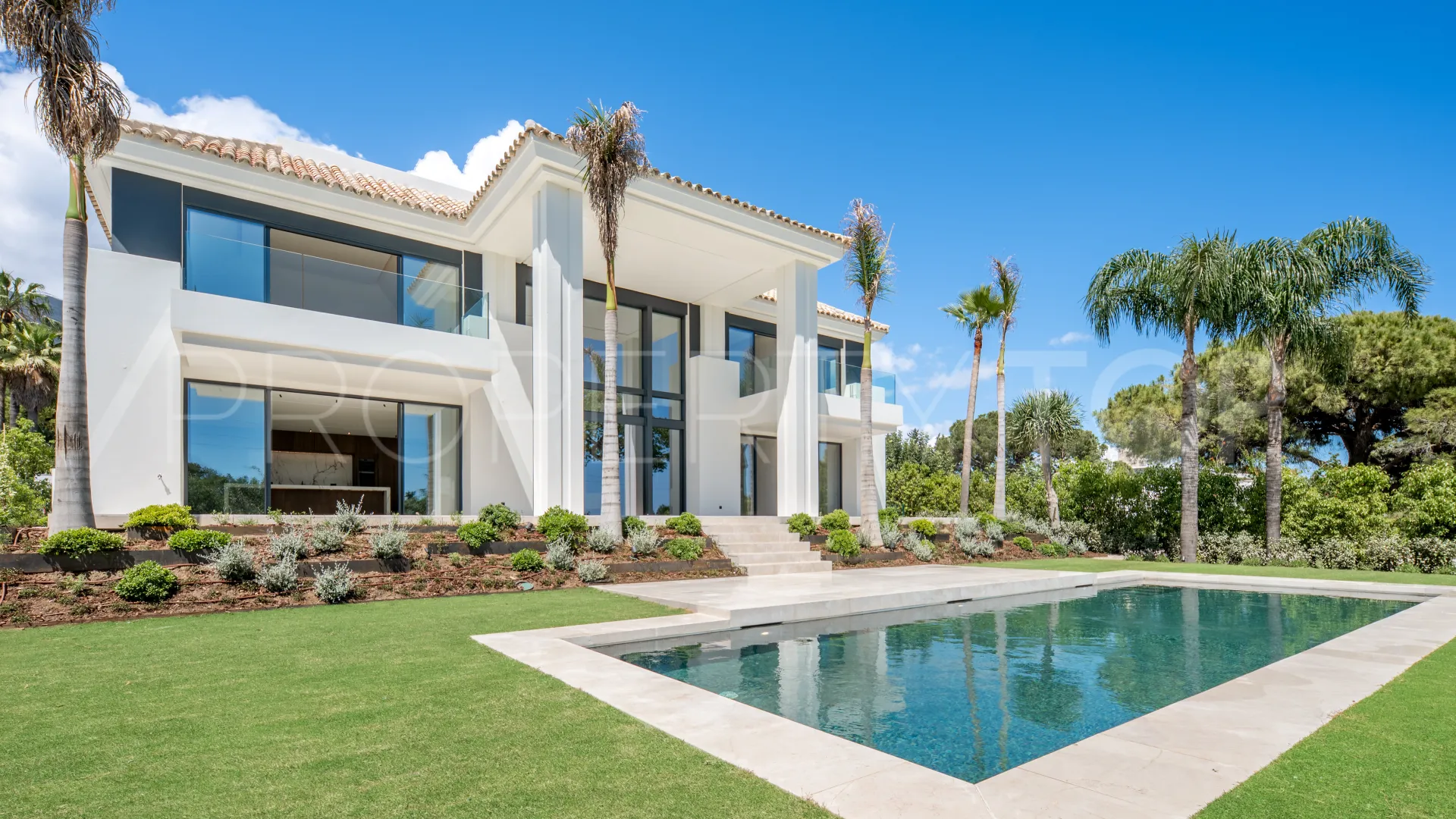 Villa en venta en Rocio de Nagüeles con 6 dormitorios