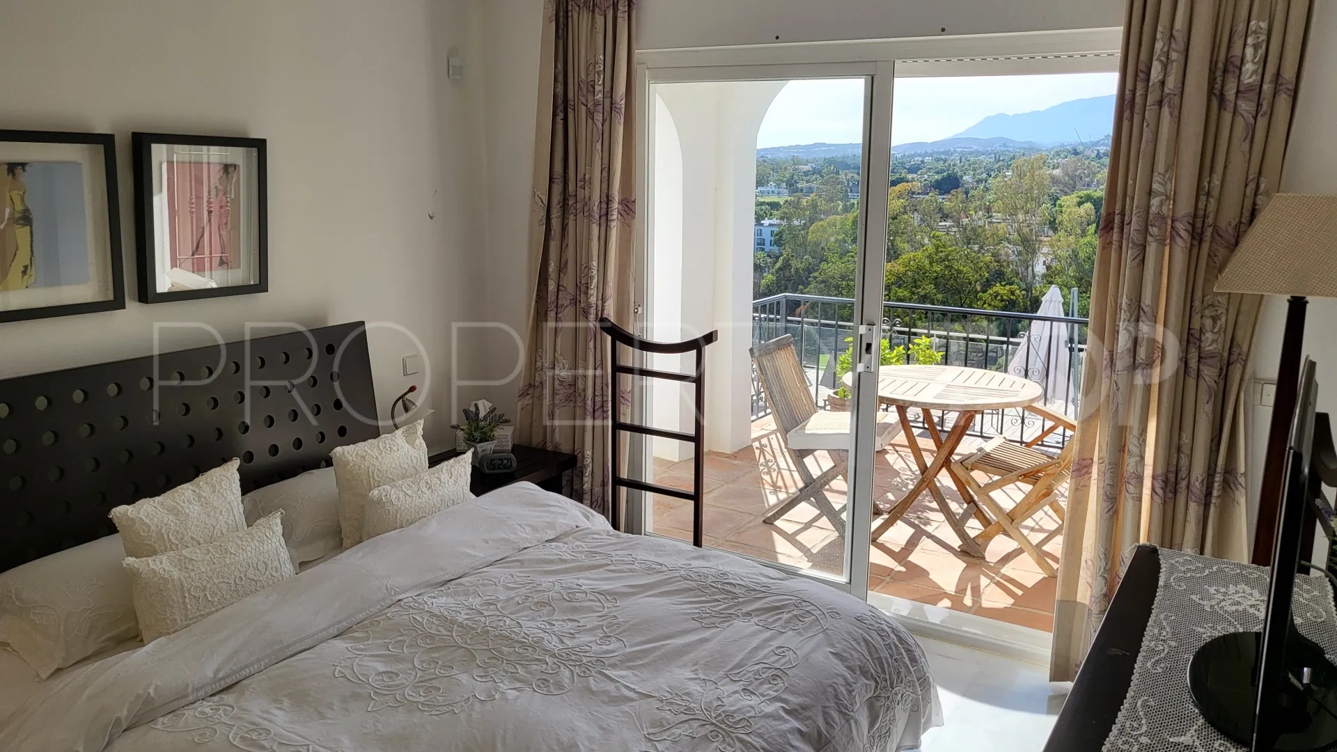 Villa en venta de 5 dormitorios en Aloha