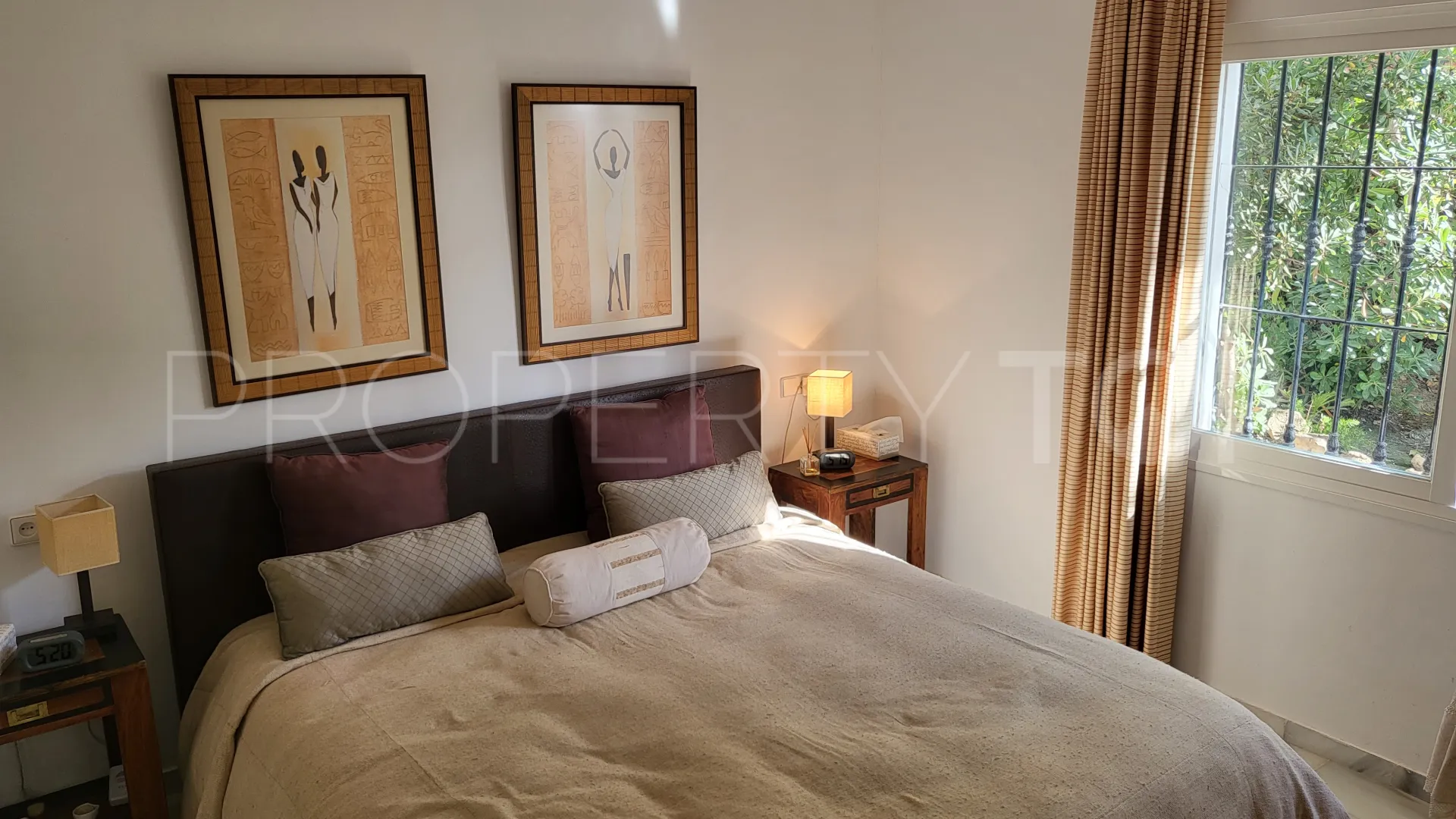 Villa en venta de 5 dormitorios en Aloha
