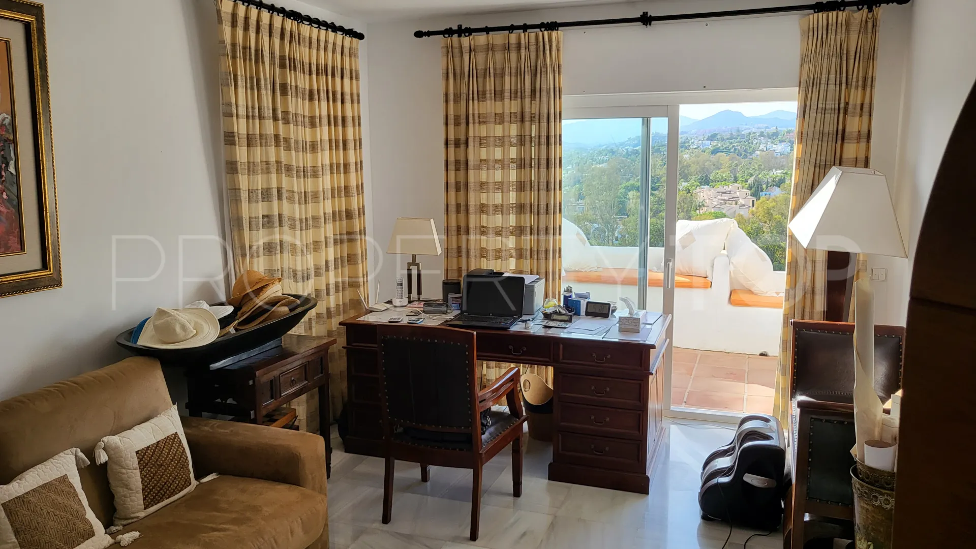 Villa en venta de 5 dormitorios en Aloha