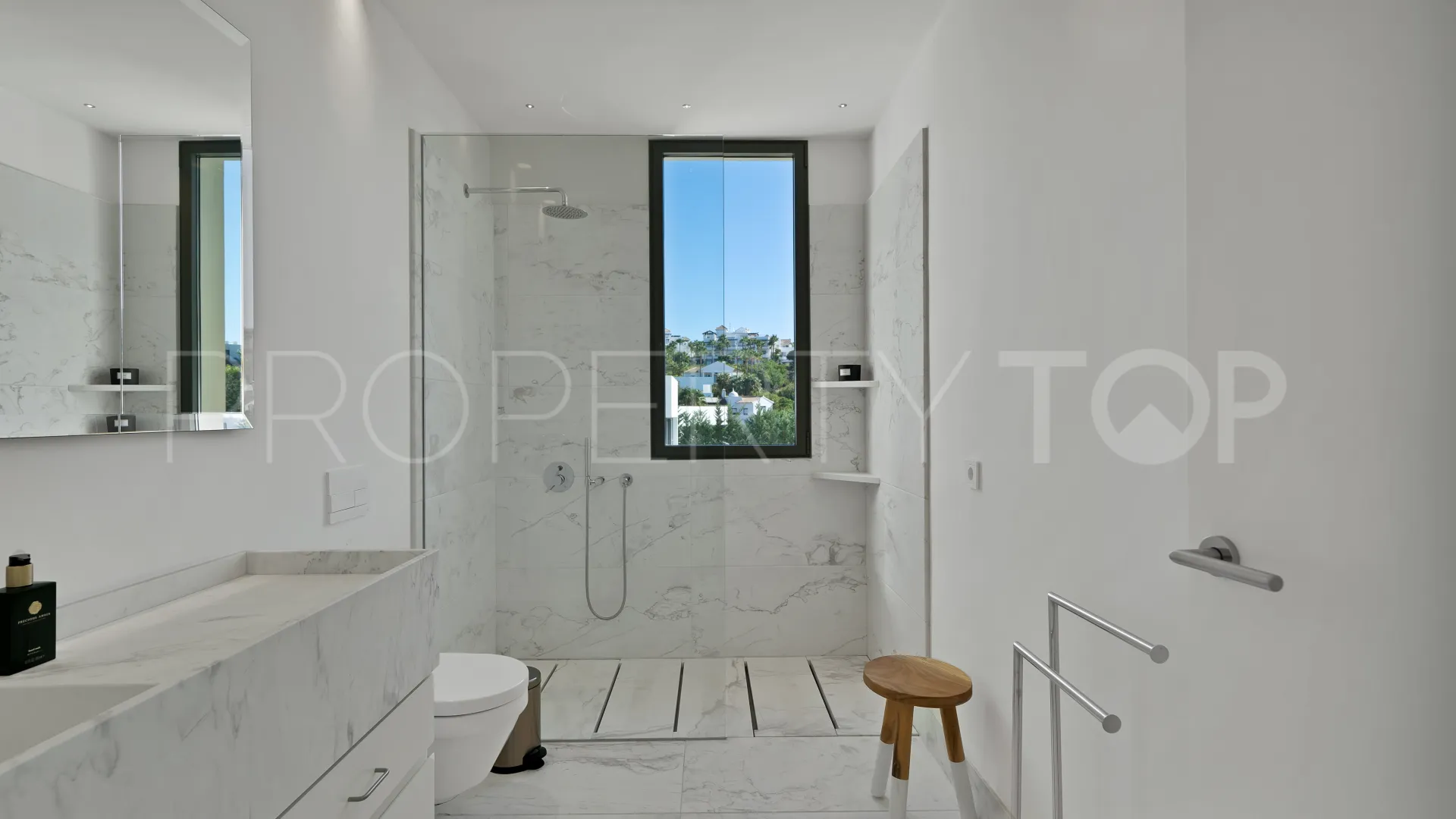 Villa en venta con 5 dormitorios en La Alqueria