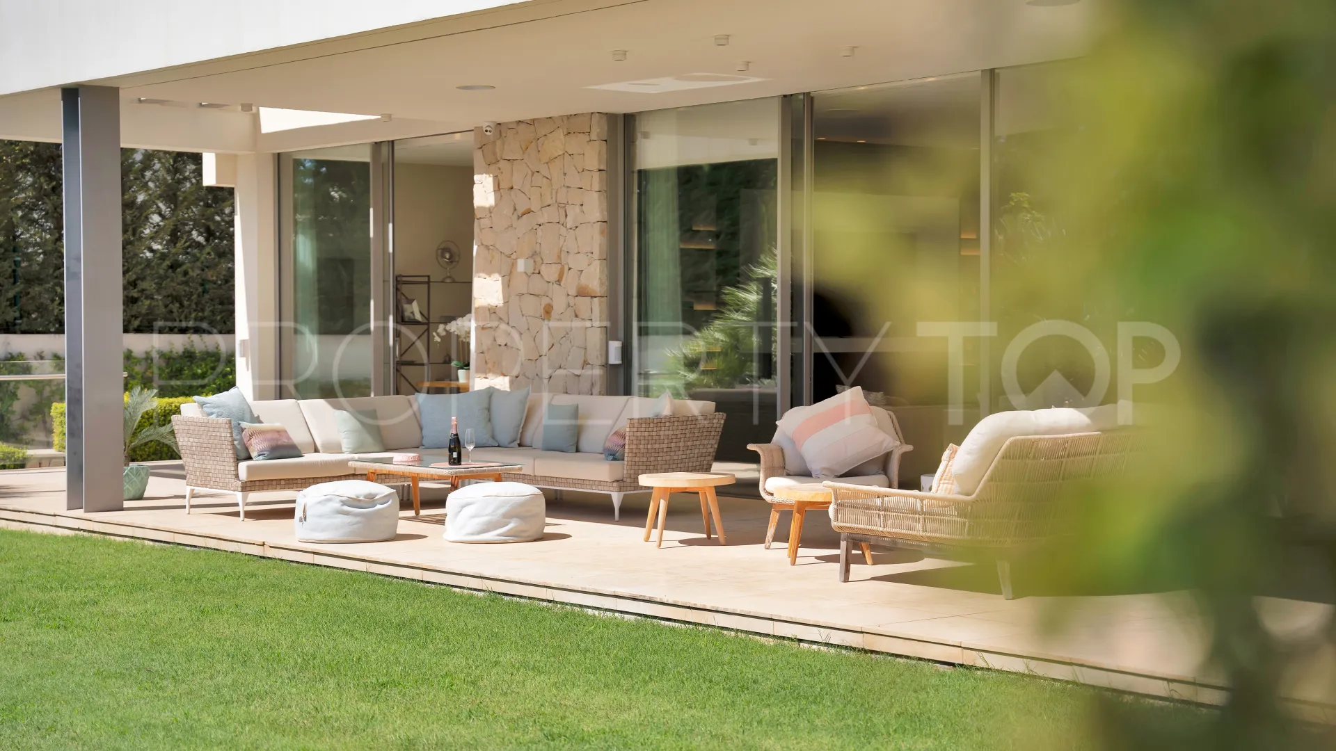 Villa en venta con 5 dormitorios en La Alqueria