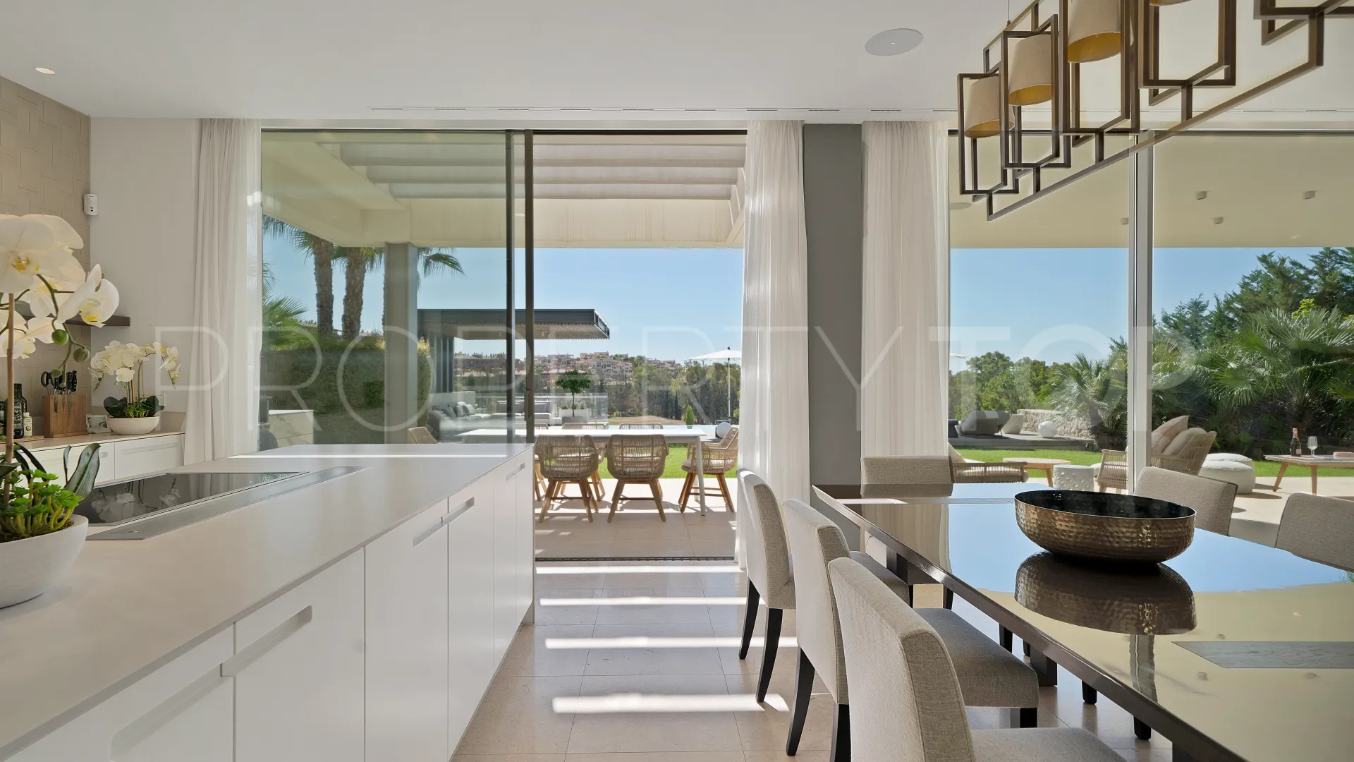Villa en venta con 5 dormitorios en La Alqueria