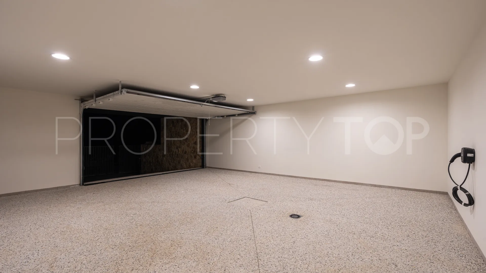 Villa de 4 dormitorios en venta en La Cerquilla