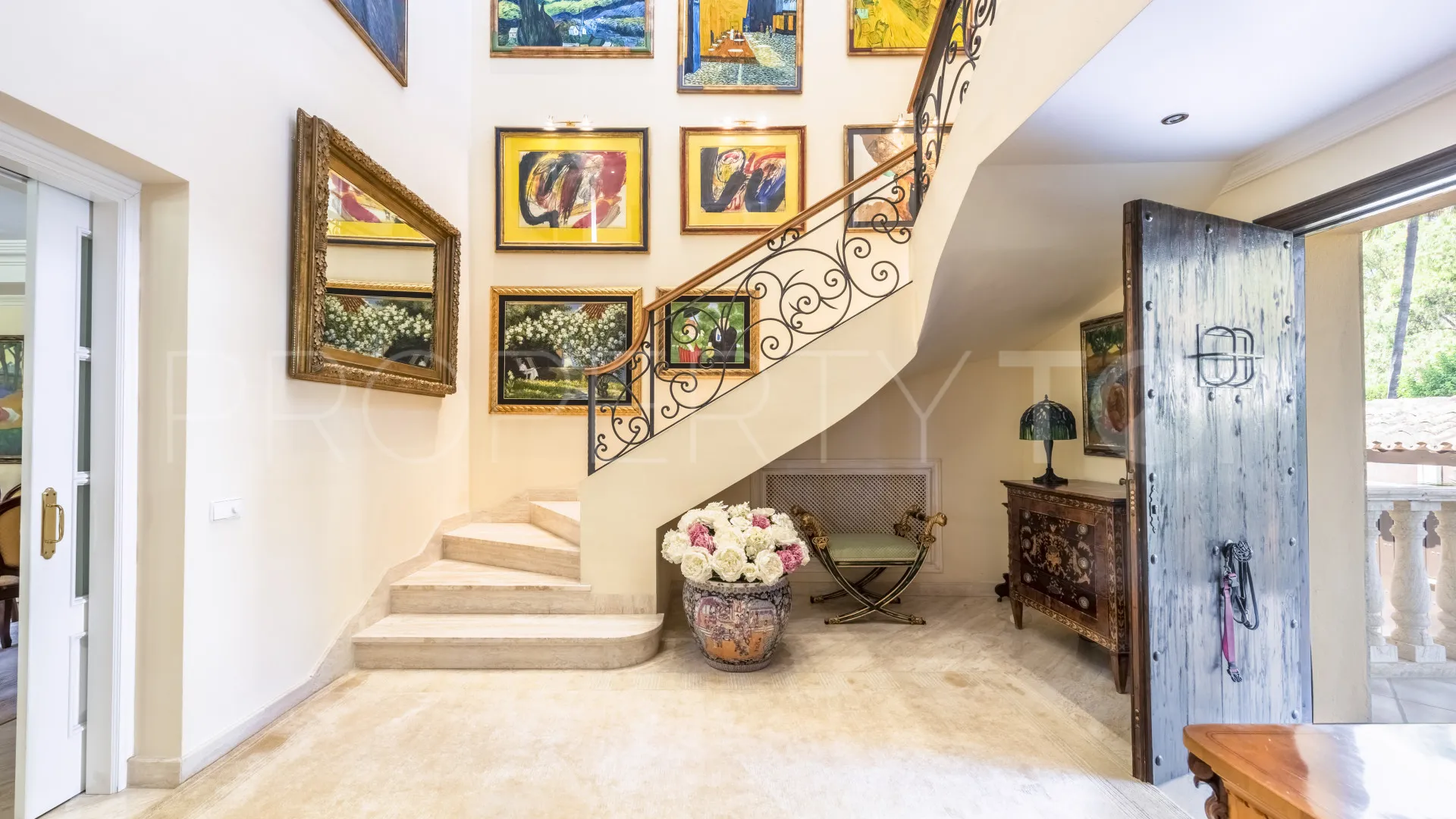 Nueva Andalucia, villa de 4 dormitorios en venta