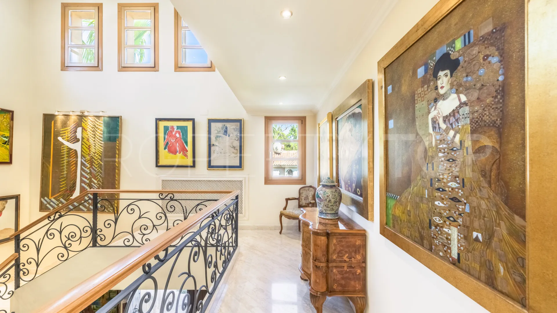 Nueva Andalucia, villa de 4 dormitorios en venta