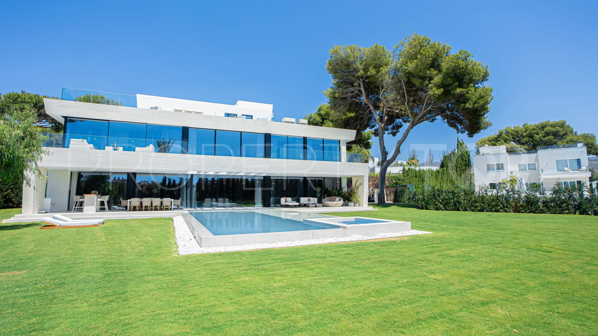 Los Monteros, villa a la venta con 6 dormitorios
