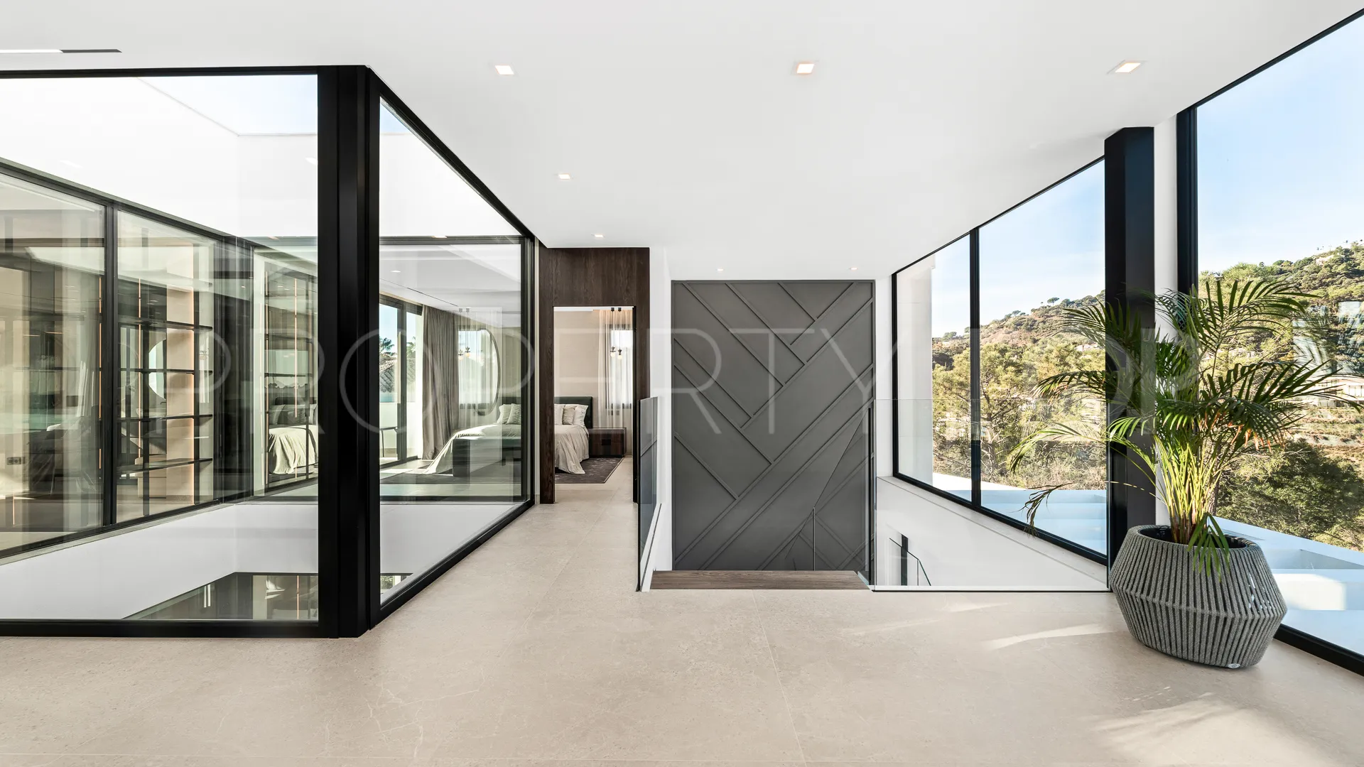 For sale villa in El Madroñal with 6 bedrooms