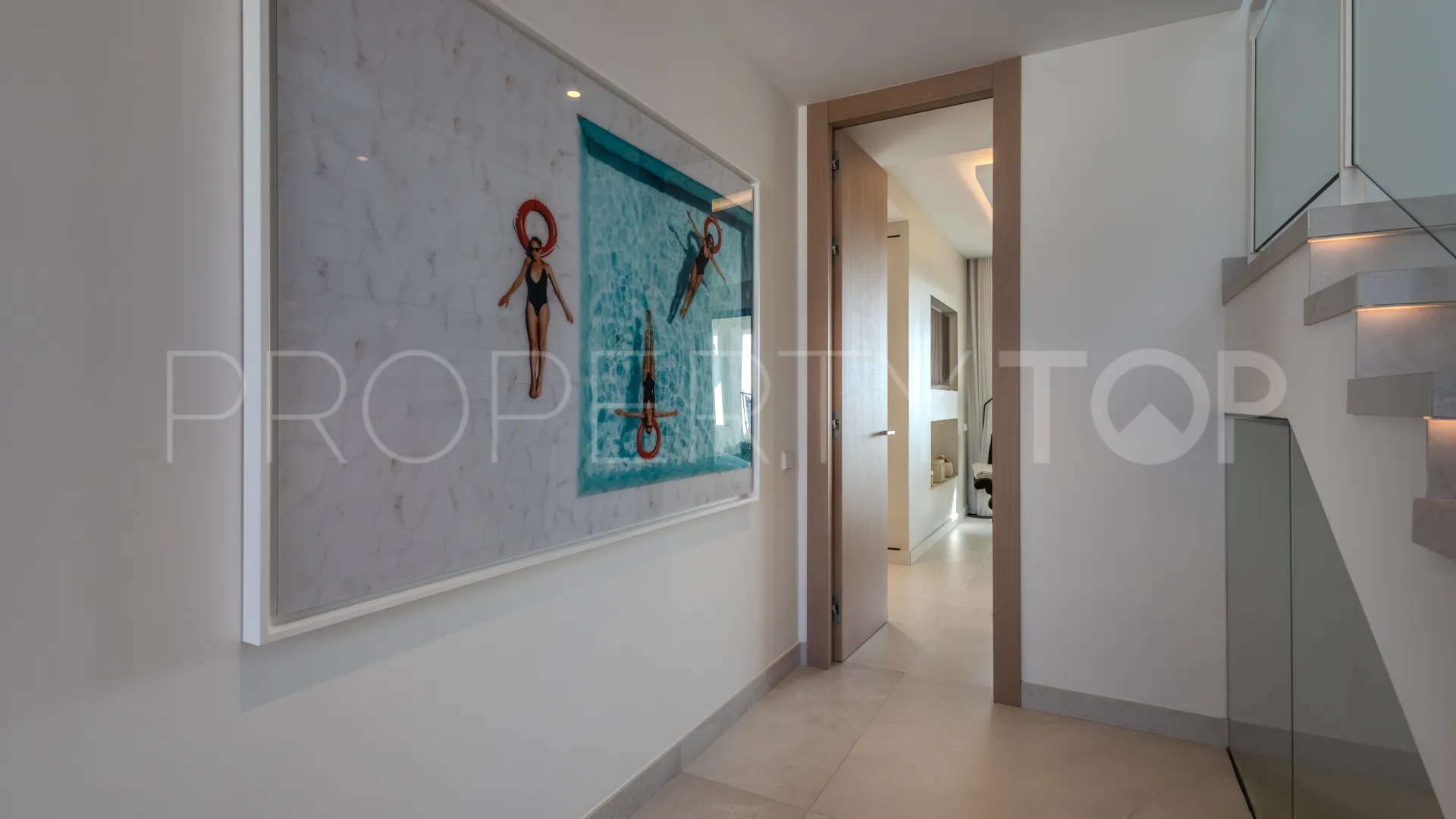 Semi detached villa with 4 bedrooms for sale in Nueva Andalucia
