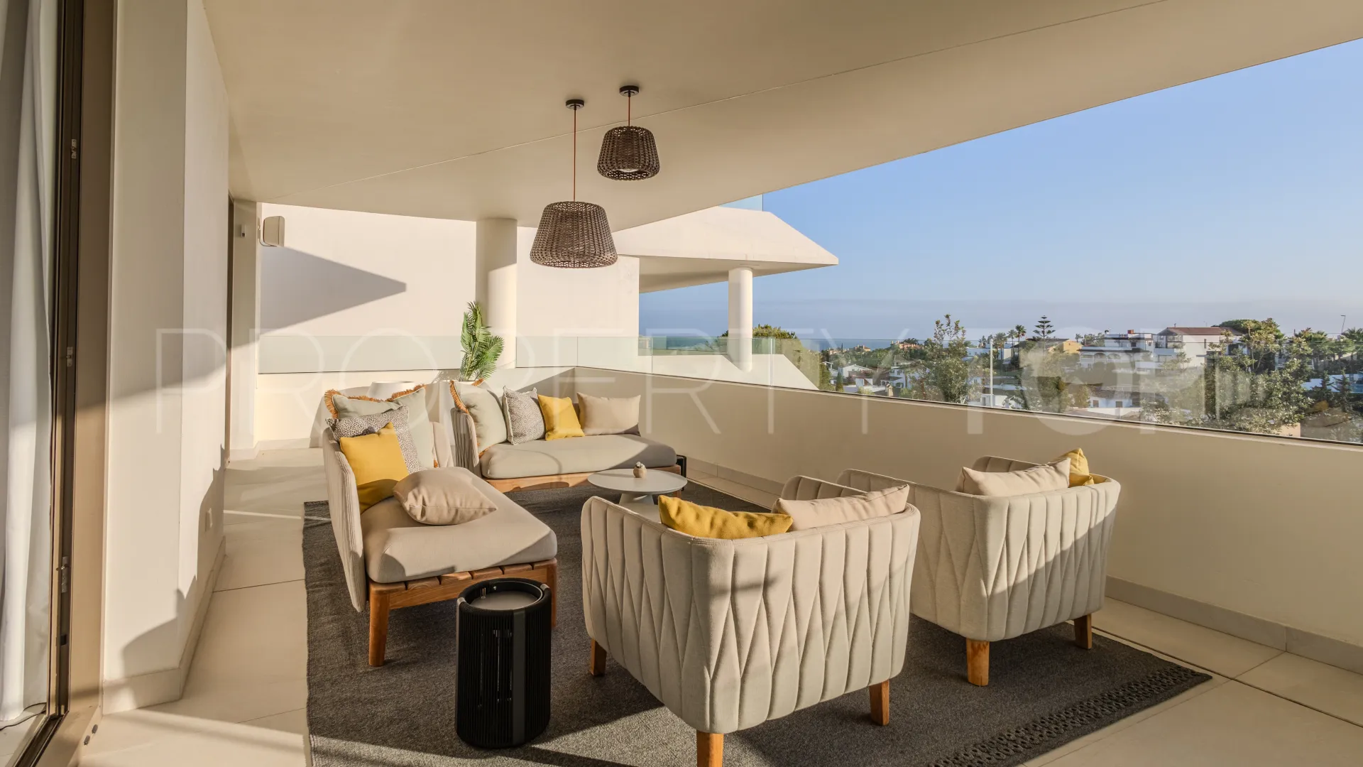 Semi detached villa with 4 bedrooms for sale in Nueva Andalucia
