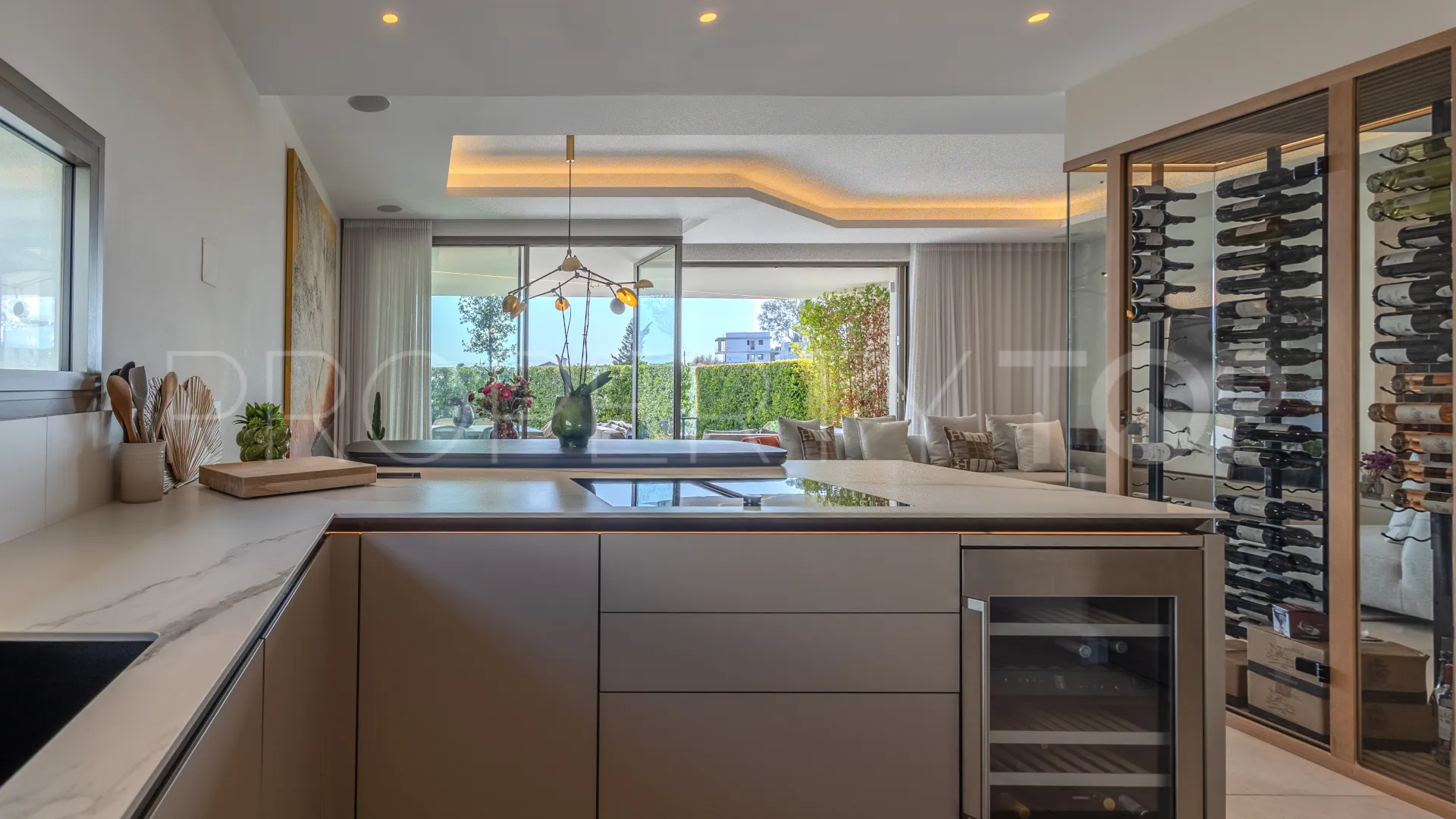 Semi detached villa with 4 bedrooms for sale in Nueva Andalucia