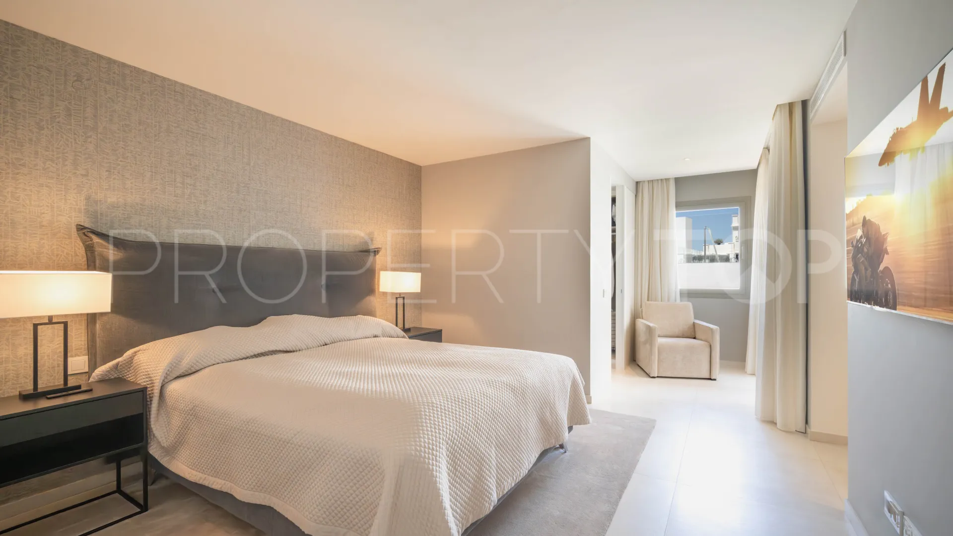 Ground floor apartment with 3 bedrooms for sale in 9 Lions Residences