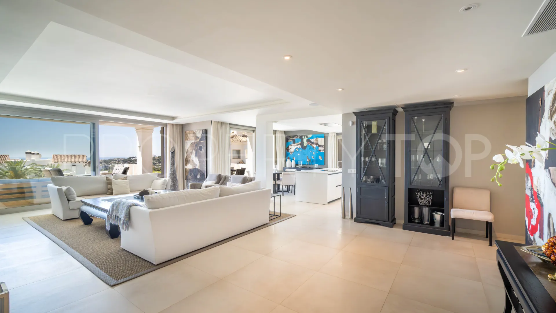 Ground floor apartment with 3 bedrooms for sale in 9 Lions Residences