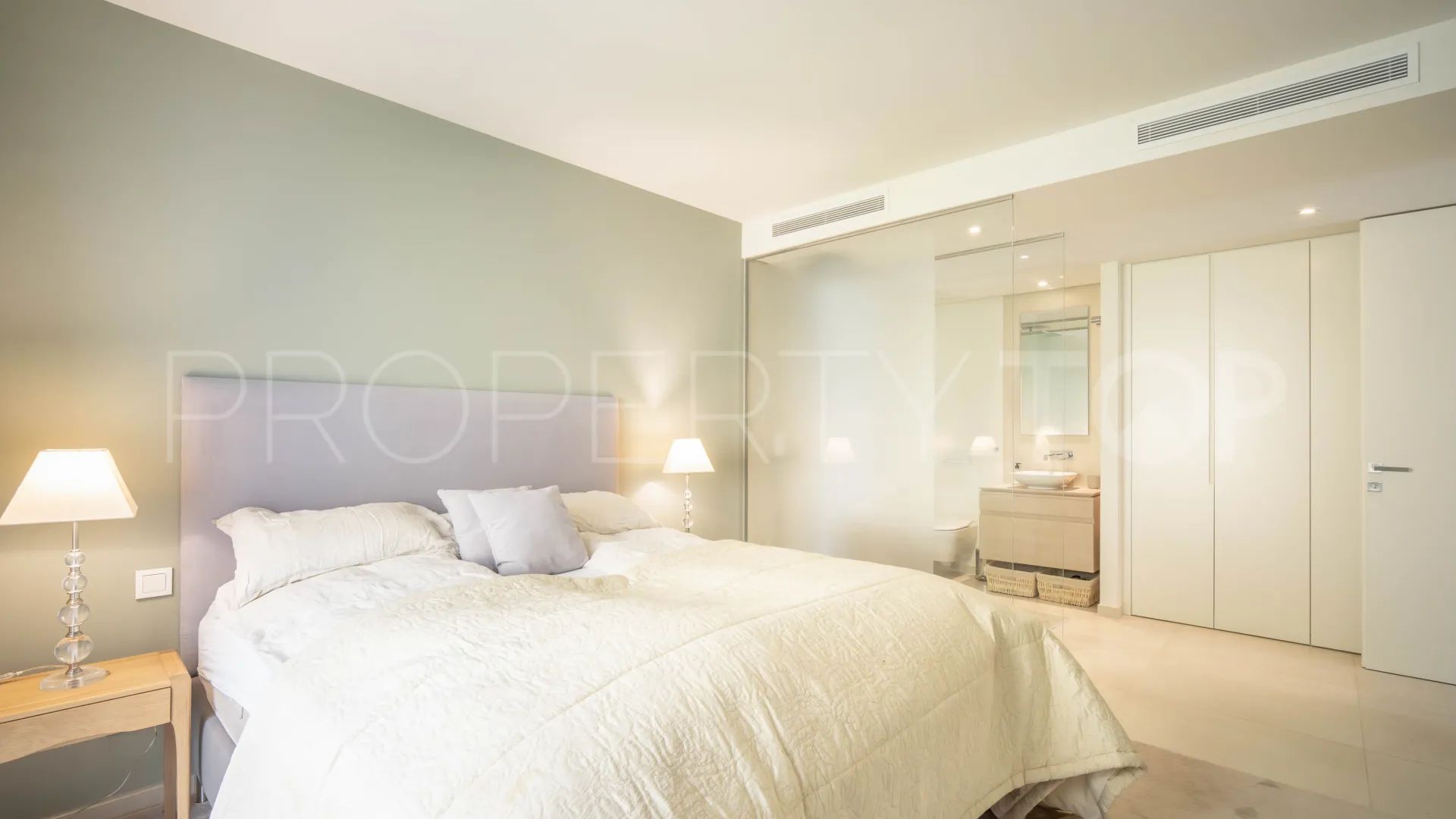 Ground floor apartment with 3 bedrooms for sale in 9 Lions Residences
