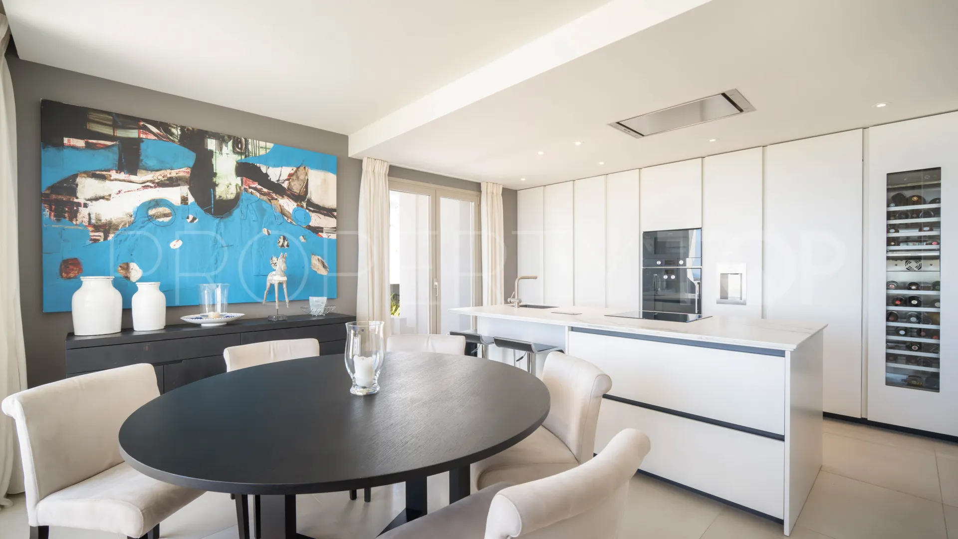 Ground floor apartment with 3 bedrooms for sale in 9 Lions Residences