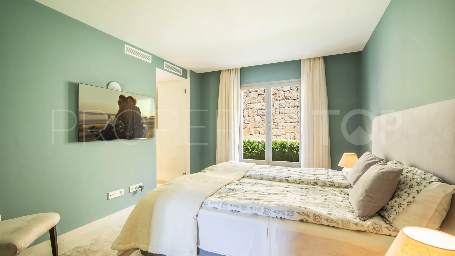 Ground floor apartment with 3 bedrooms for sale in 9 Lions Residences