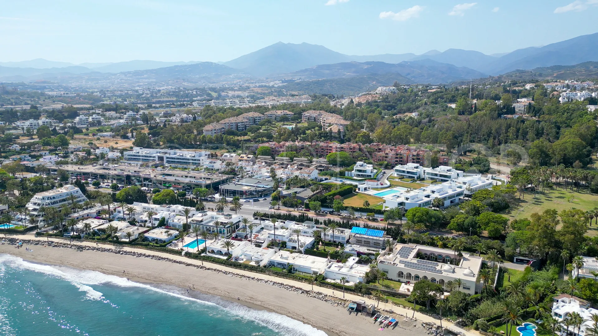 For sale Marbella Golden Mile villa with 5 bedrooms