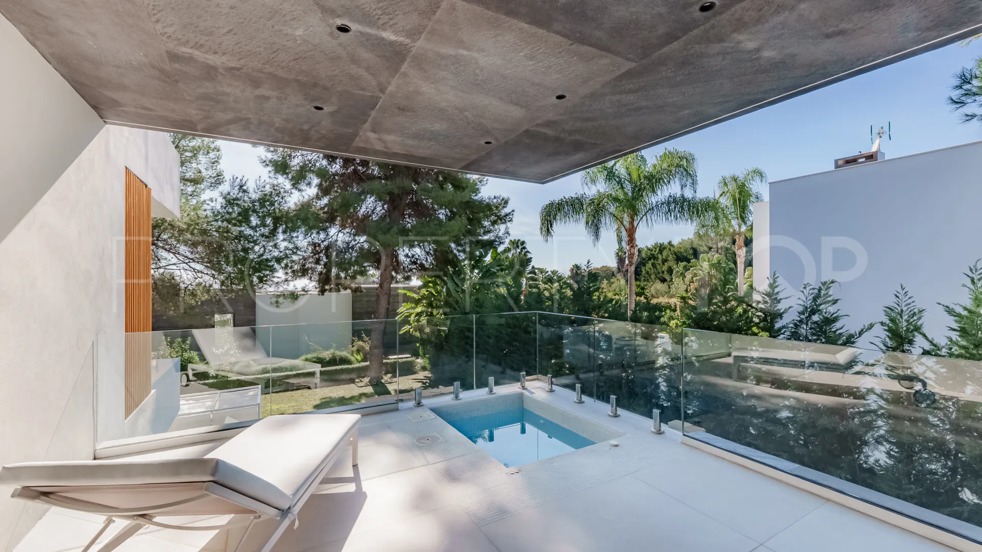 Villa en venta en Rocio de Nagüeles con 5 dormitorios