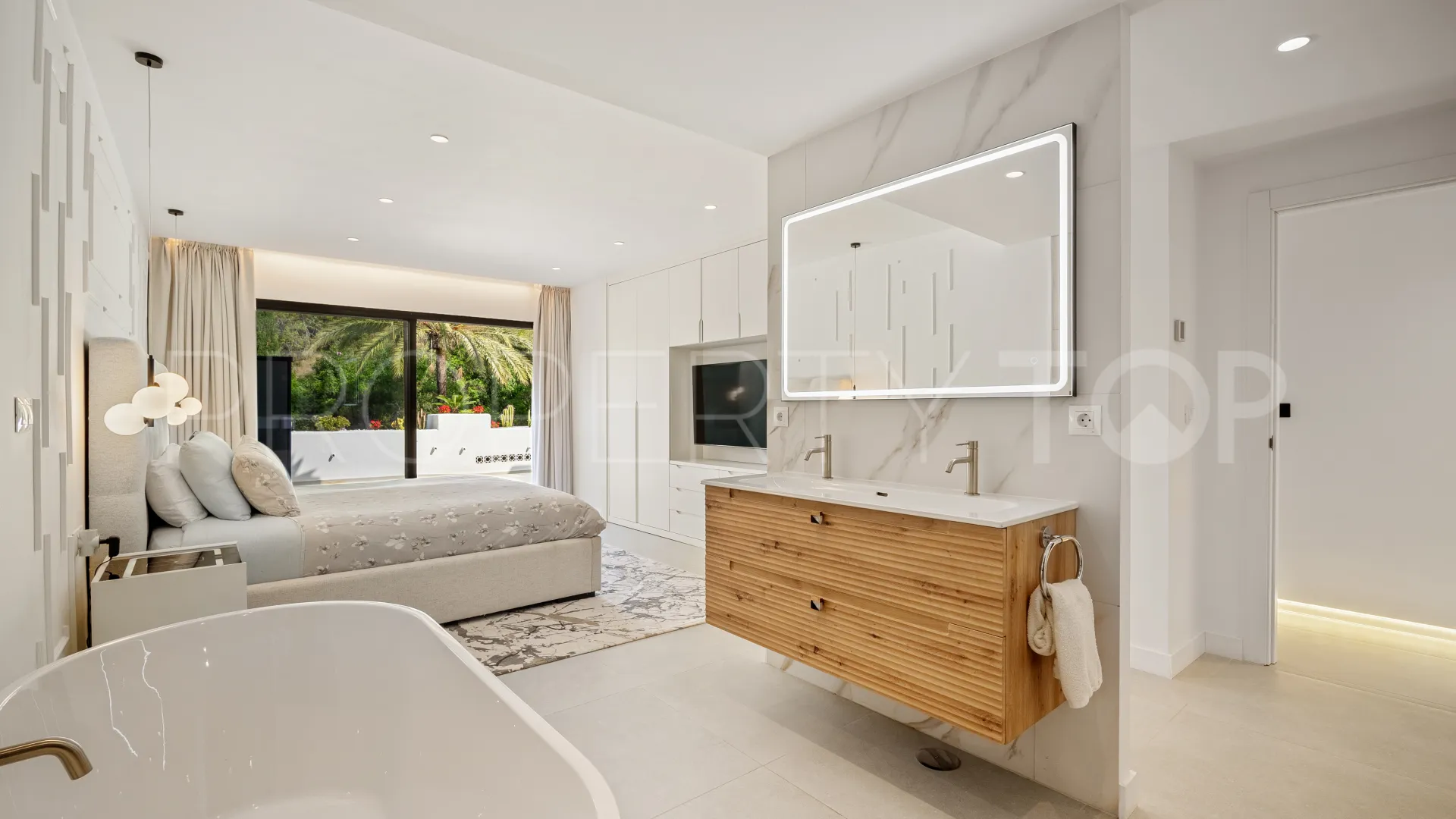 Apartamento a la venta con 3 dormitorios en Marbella Ciudad