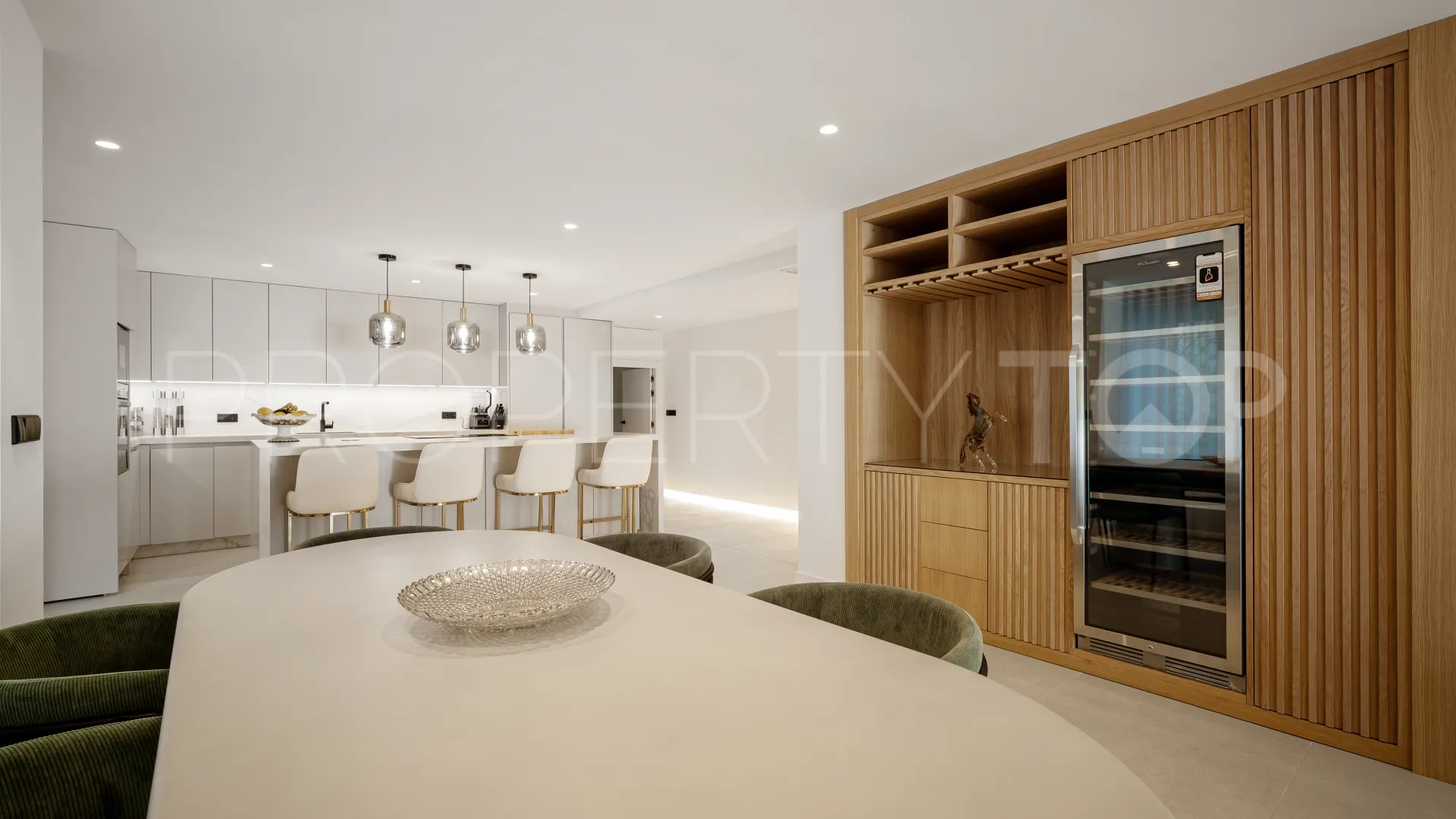Apartamento a la venta con 3 dormitorios en Marbella Ciudad