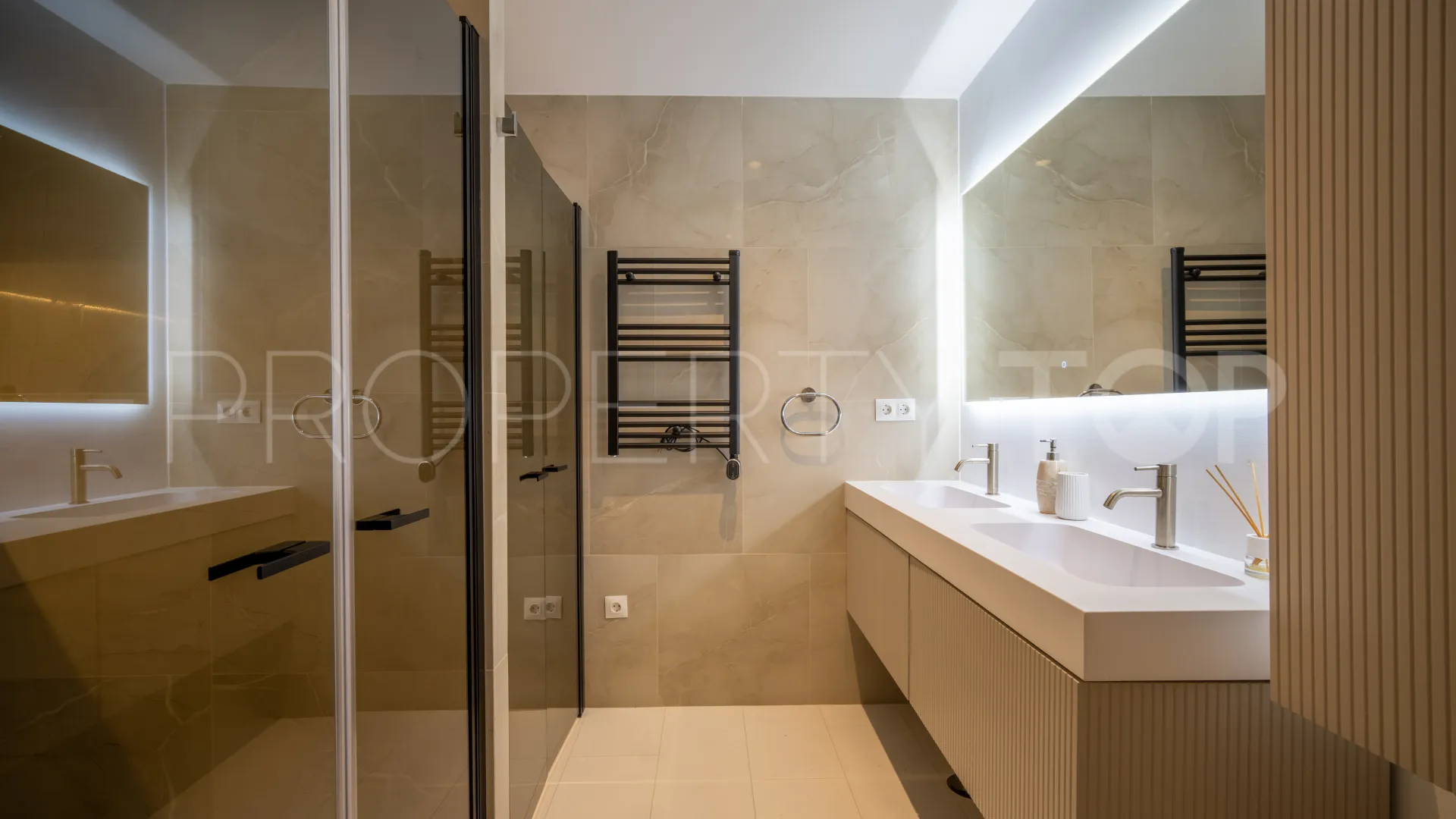 Apartamento a la venta con 3 dormitorios en Marbella Ciudad