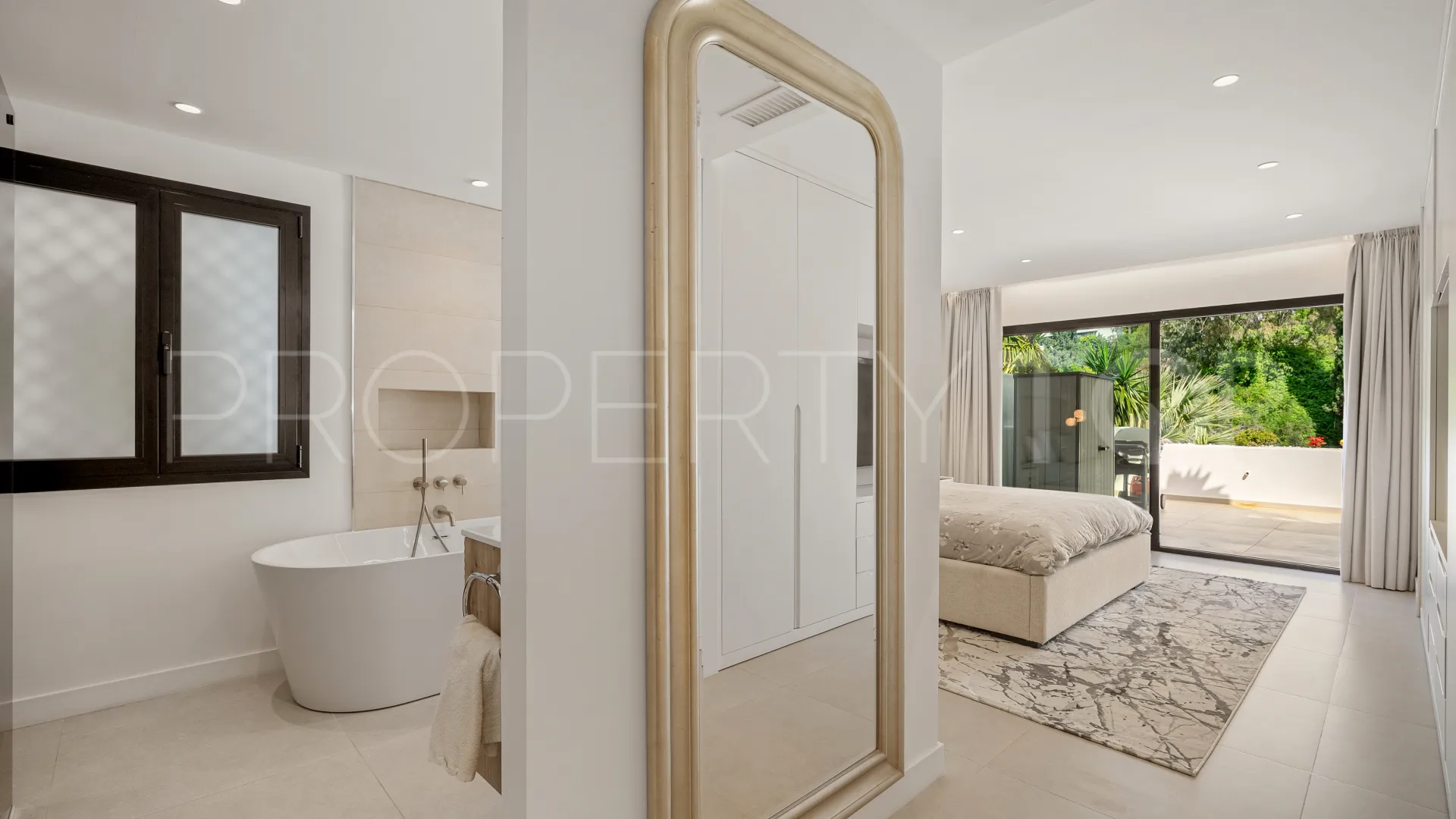 Apartamento a la venta con 3 dormitorios en Marbella Ciudad