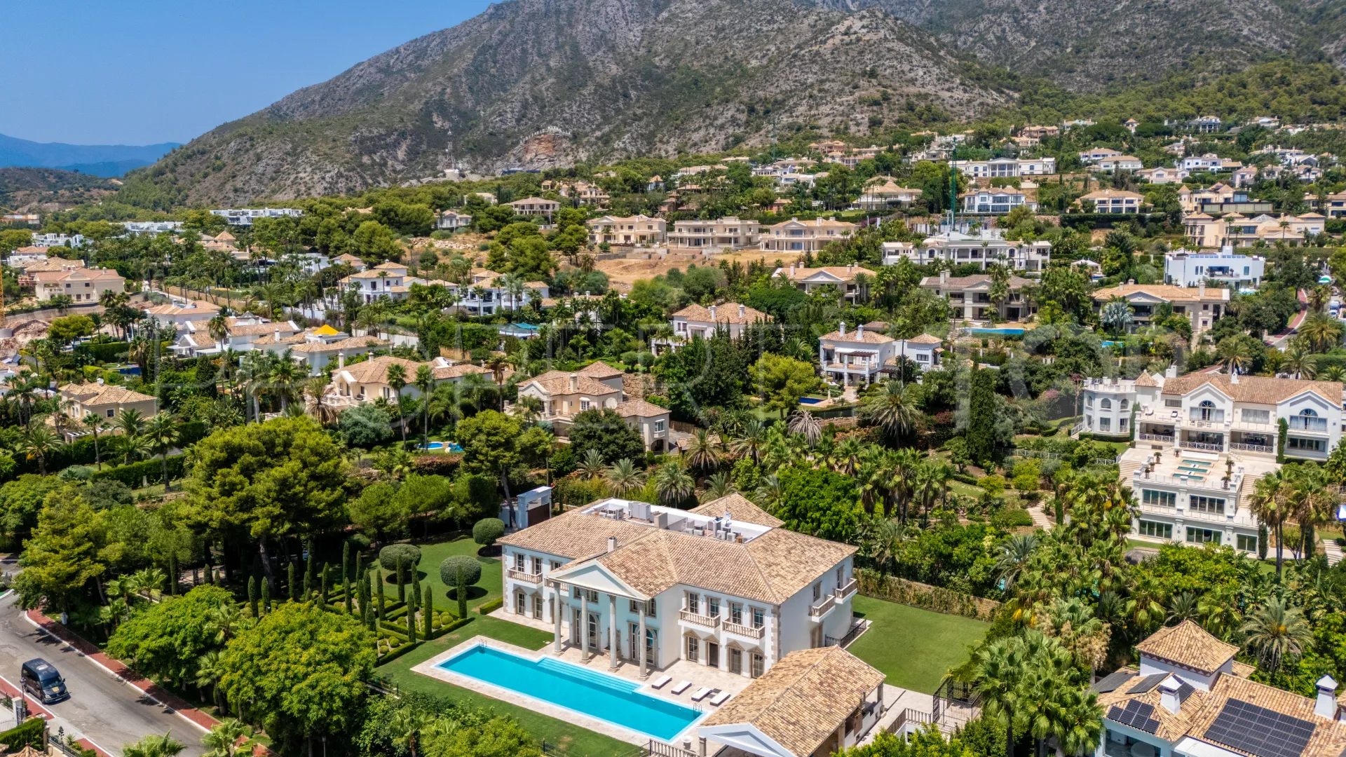 7 bedrooms villa for sale in Sierra Blanca