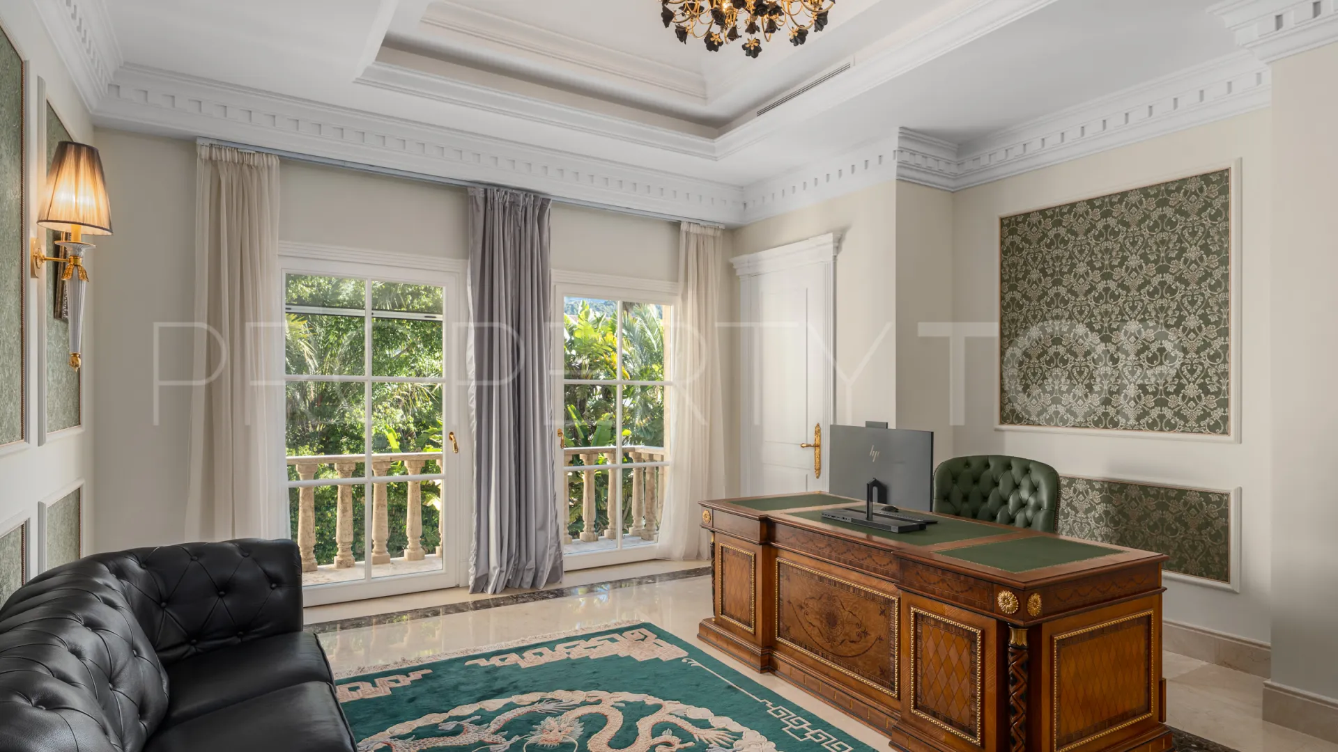 7 bedrooms villa in Sierra Blanca for sale