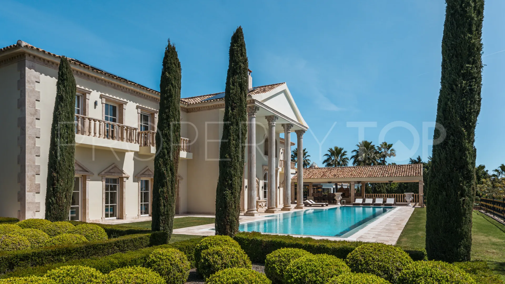 7 bedrooms villa in Sierra Blanca for sale