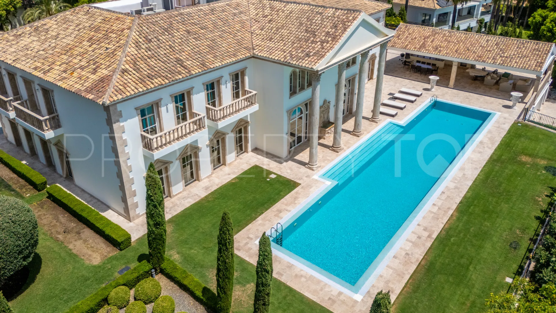 7 bedrooms villa for sale in Sierra Blanca