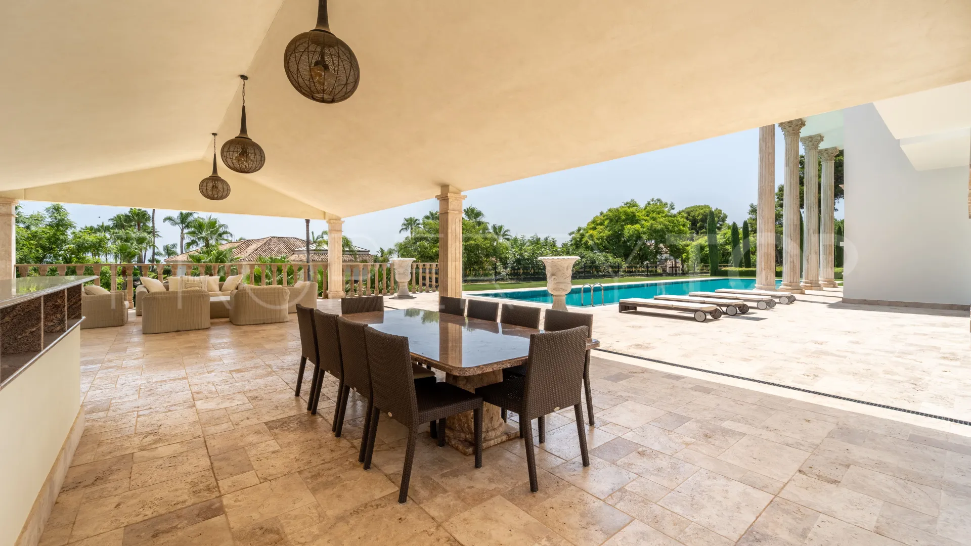 7 bedrooms villa for sale in Sierra Blanca