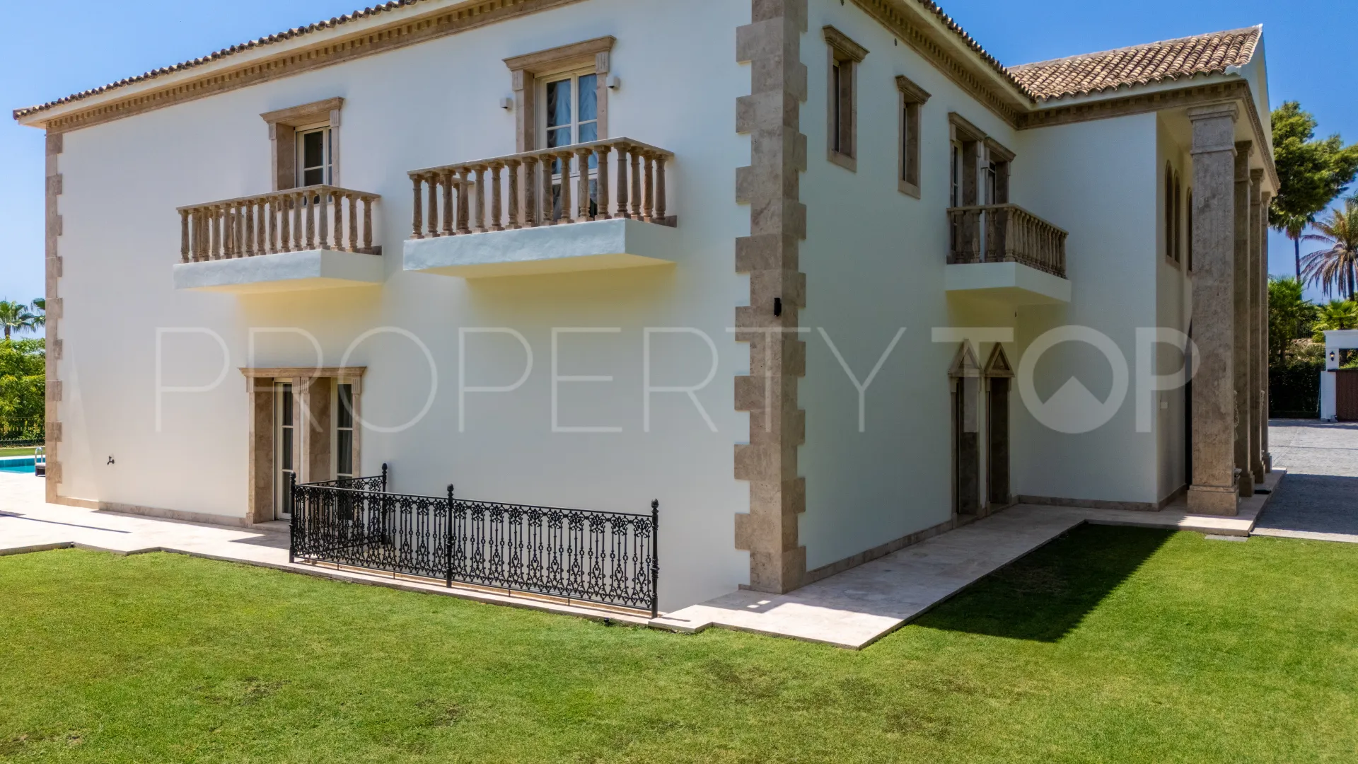 7 bedrooms villa for sale in Sierra Blanca