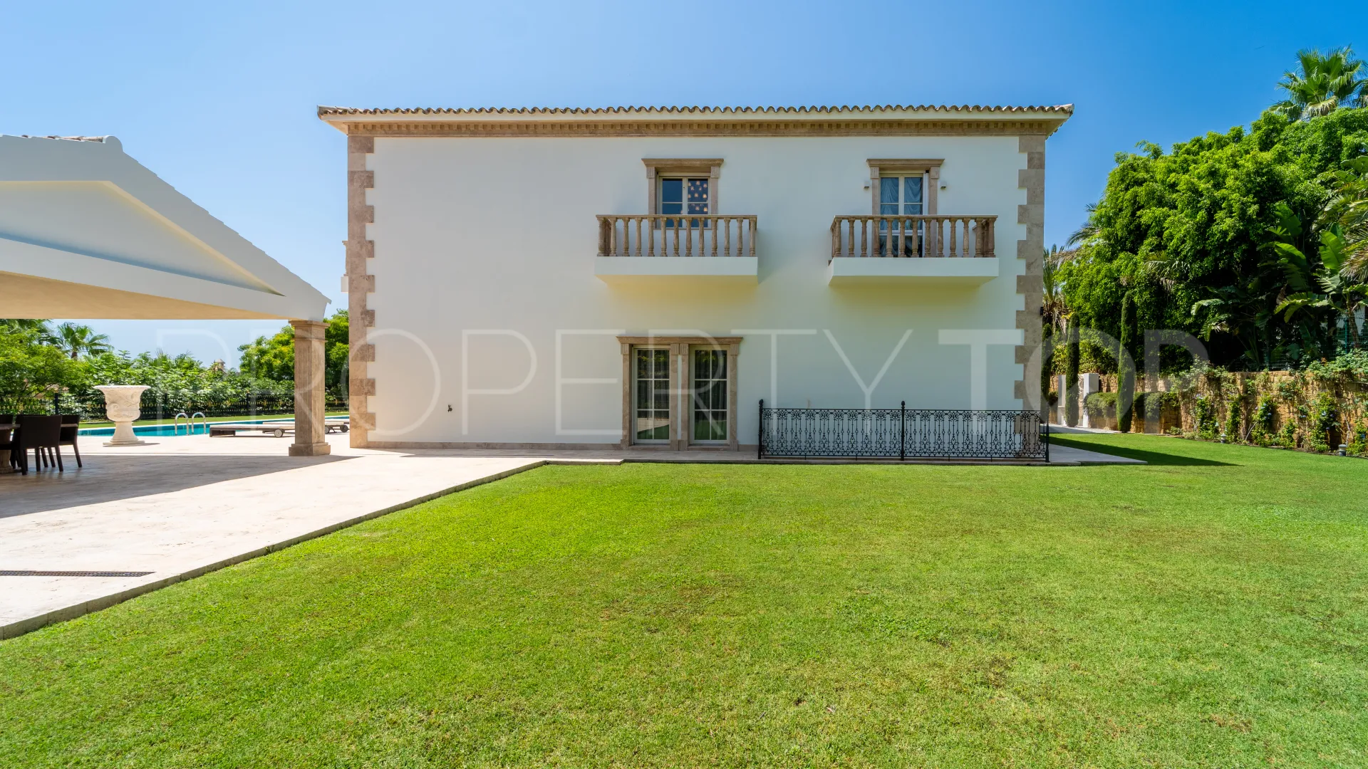 7 bedrooms villa for sale in Sierra Blanca