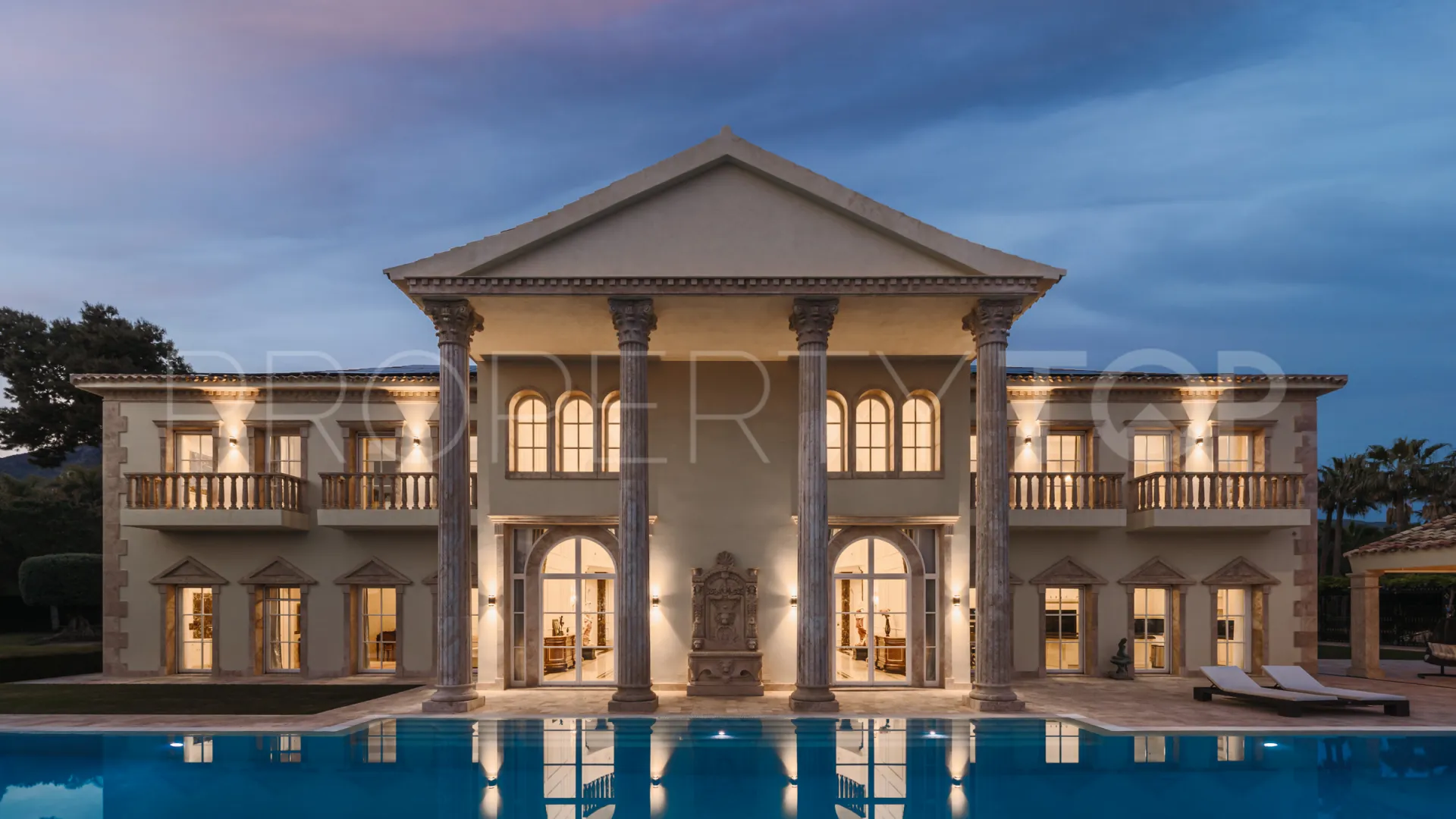 7 bedrooms villa in Sierra Blanca for sale