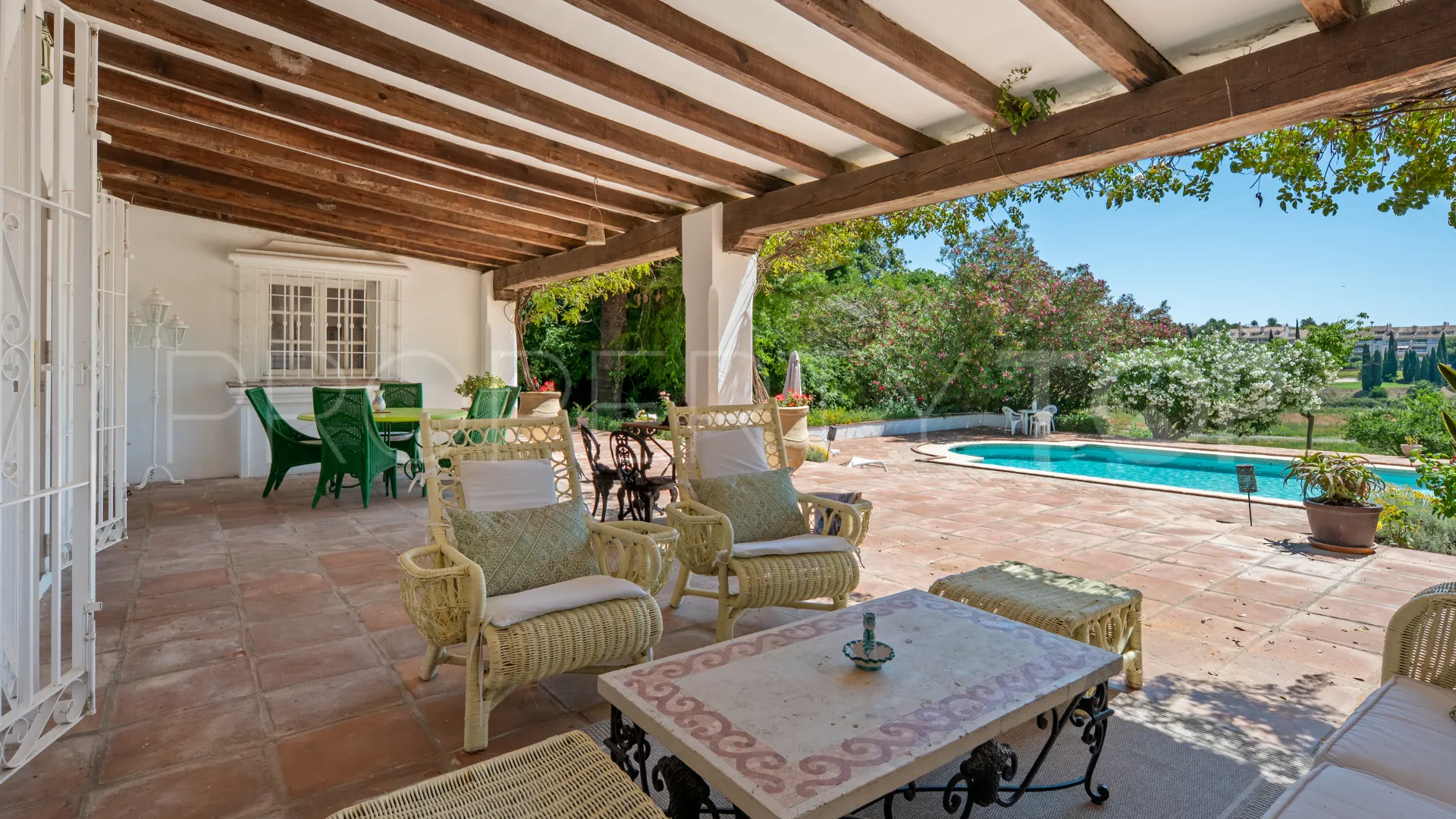 Se vende villa en Benahavis con 8 dormitorios