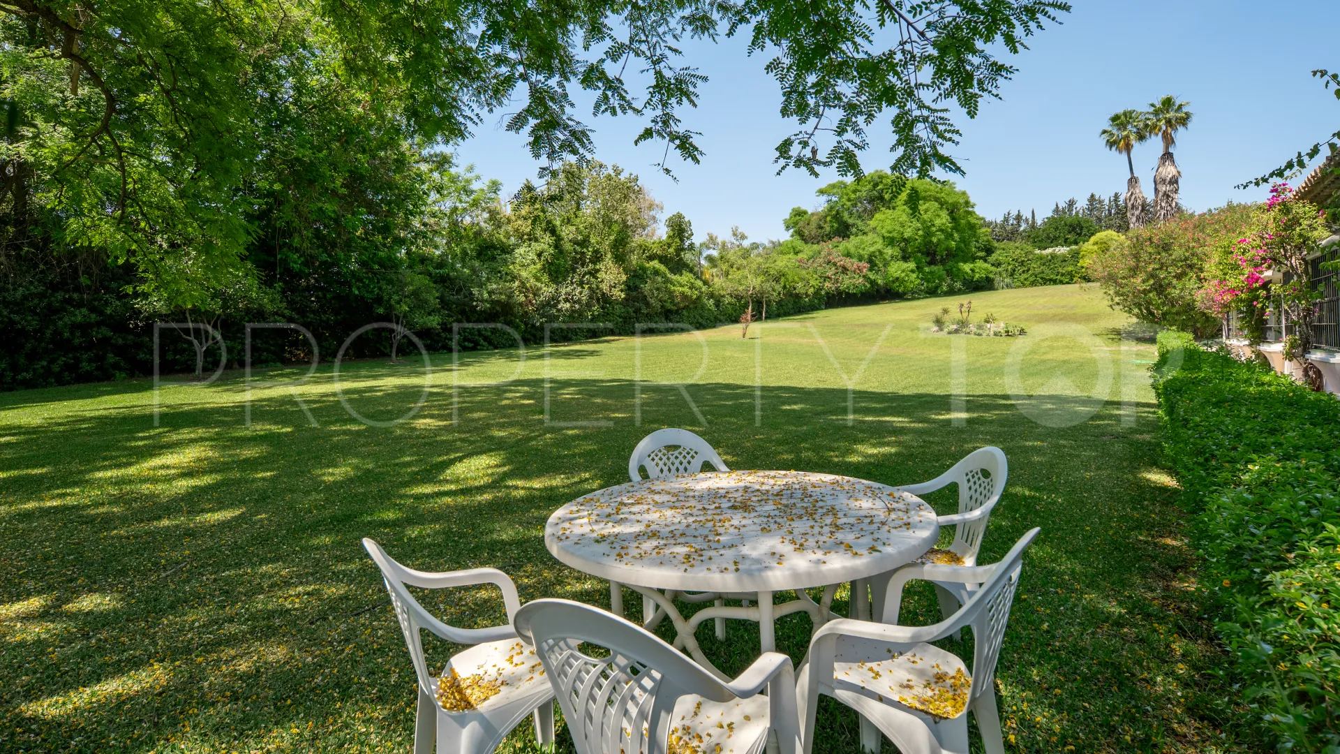 Se vende villa en Benahavis con 8 dormitorios
