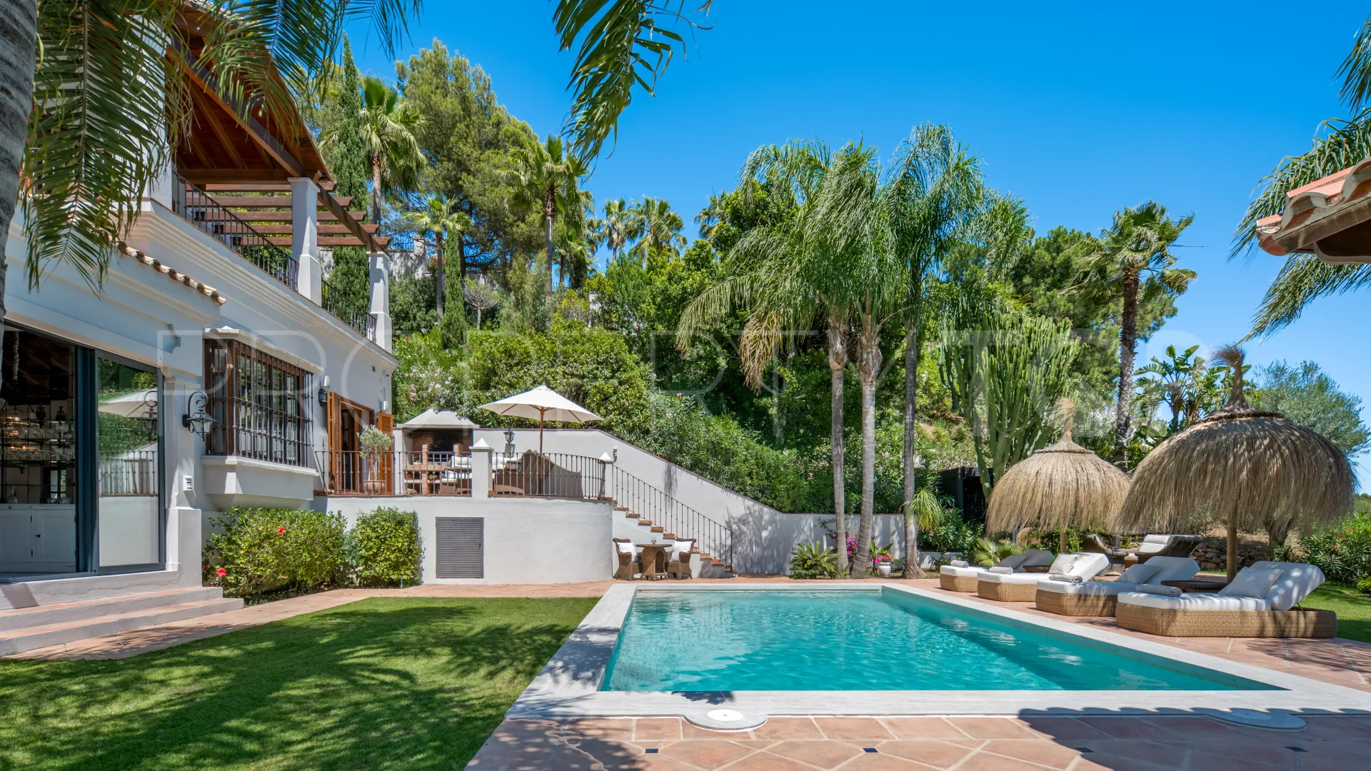 Comprar villa en El Madroñal