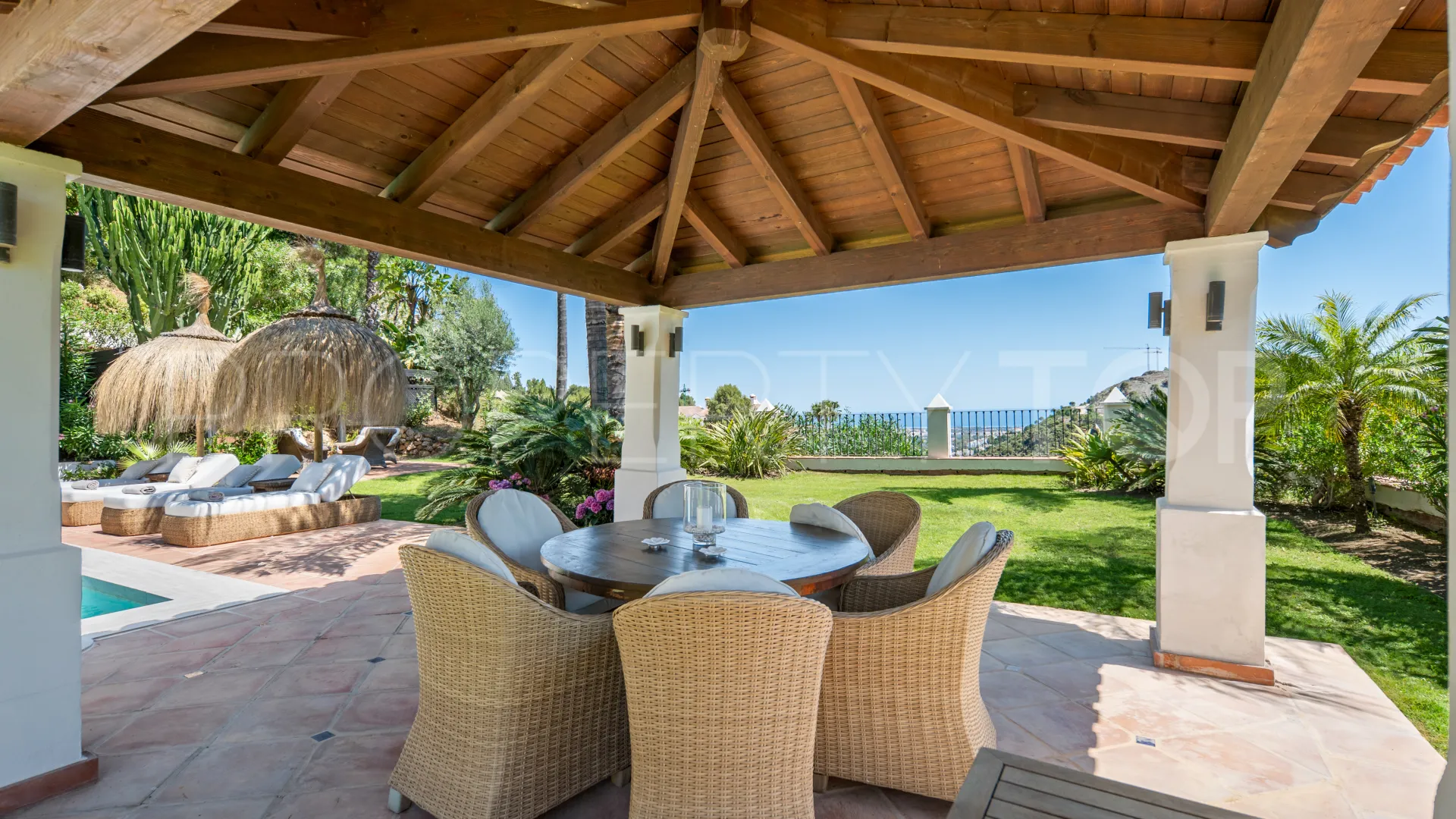Comprar villa en El Madroñal