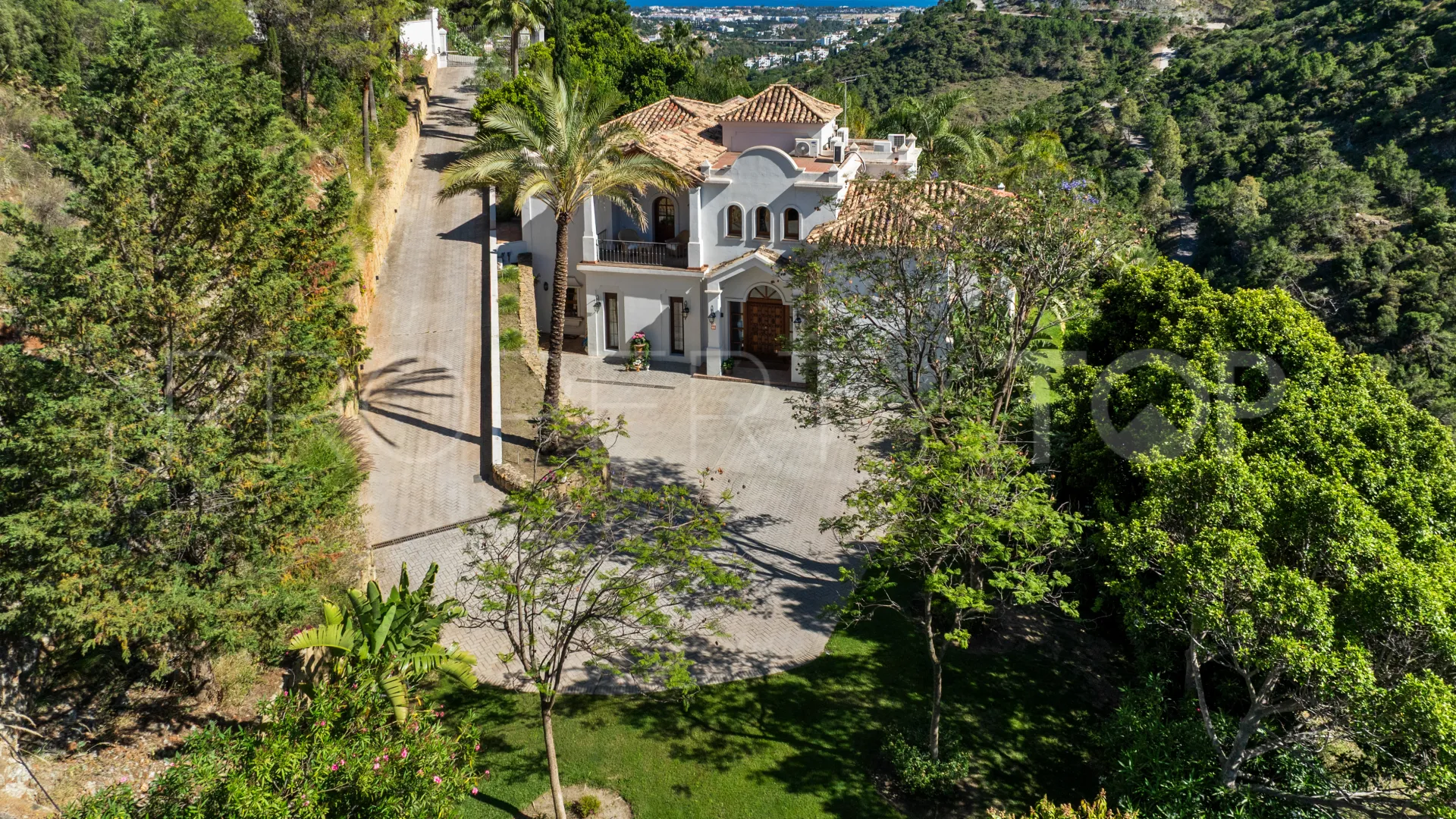 Comprar villa en El Madroñal