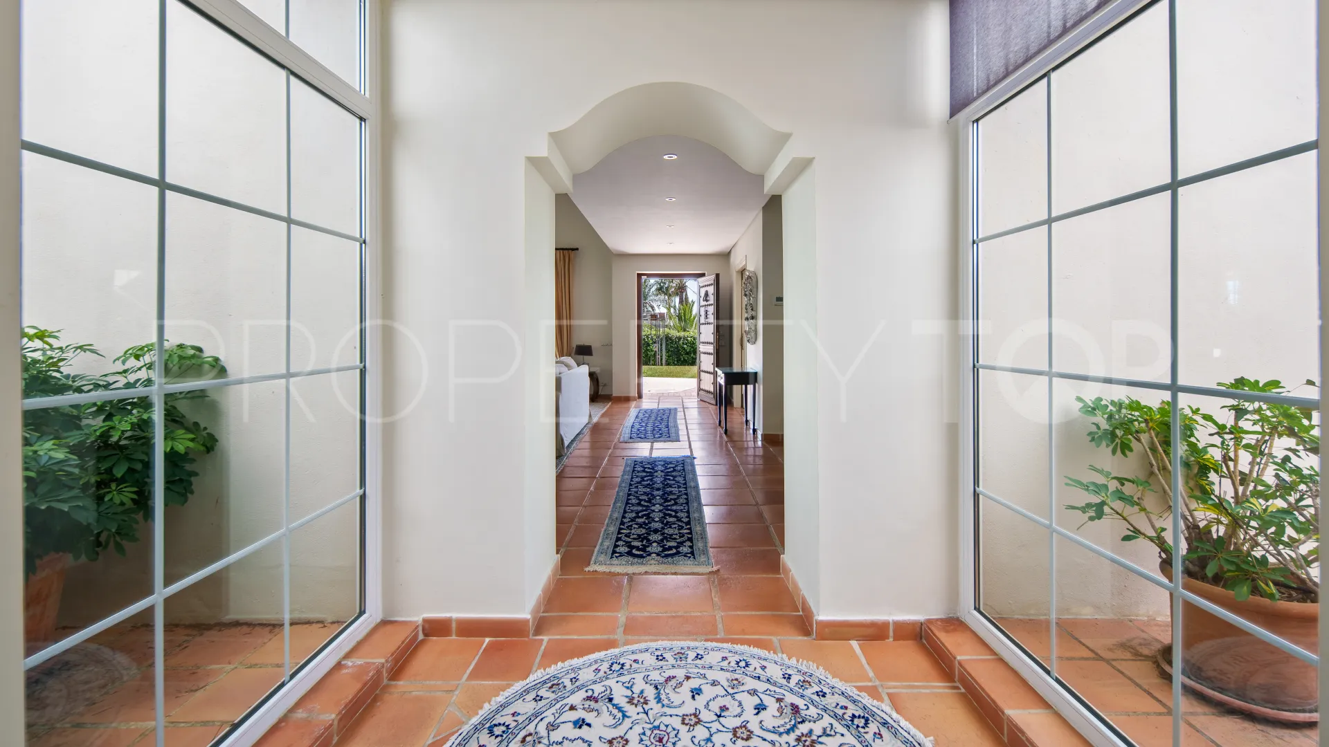 For sale villa with 5 bedrooms in Haza del Conde