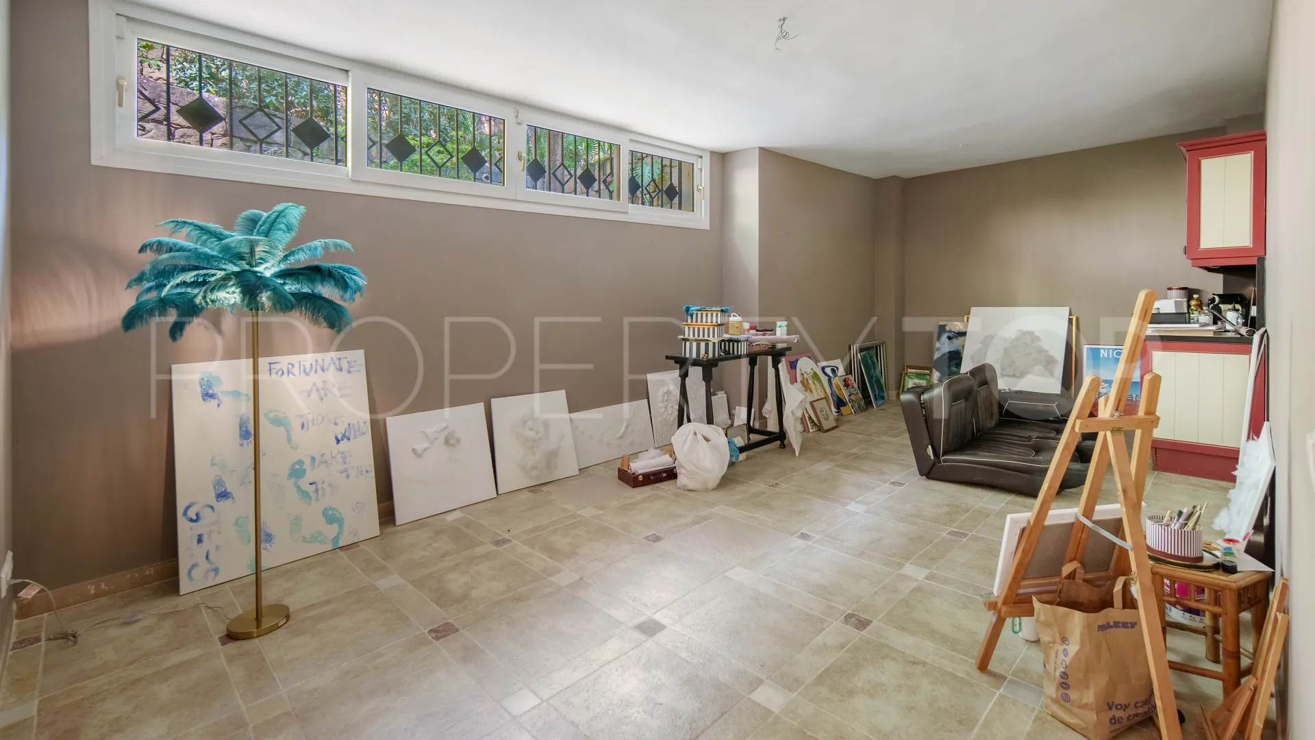 For sale villa with 5 bedrooms in Haza del Conde