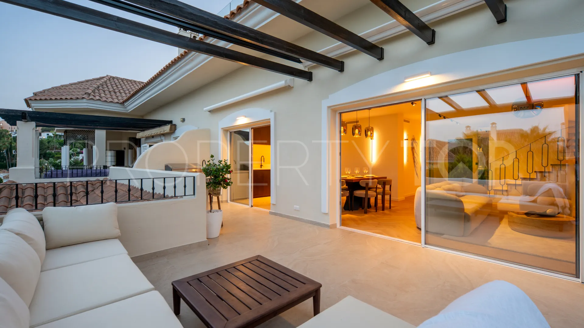 Aloha Hill Club, atico duplex a la venta
