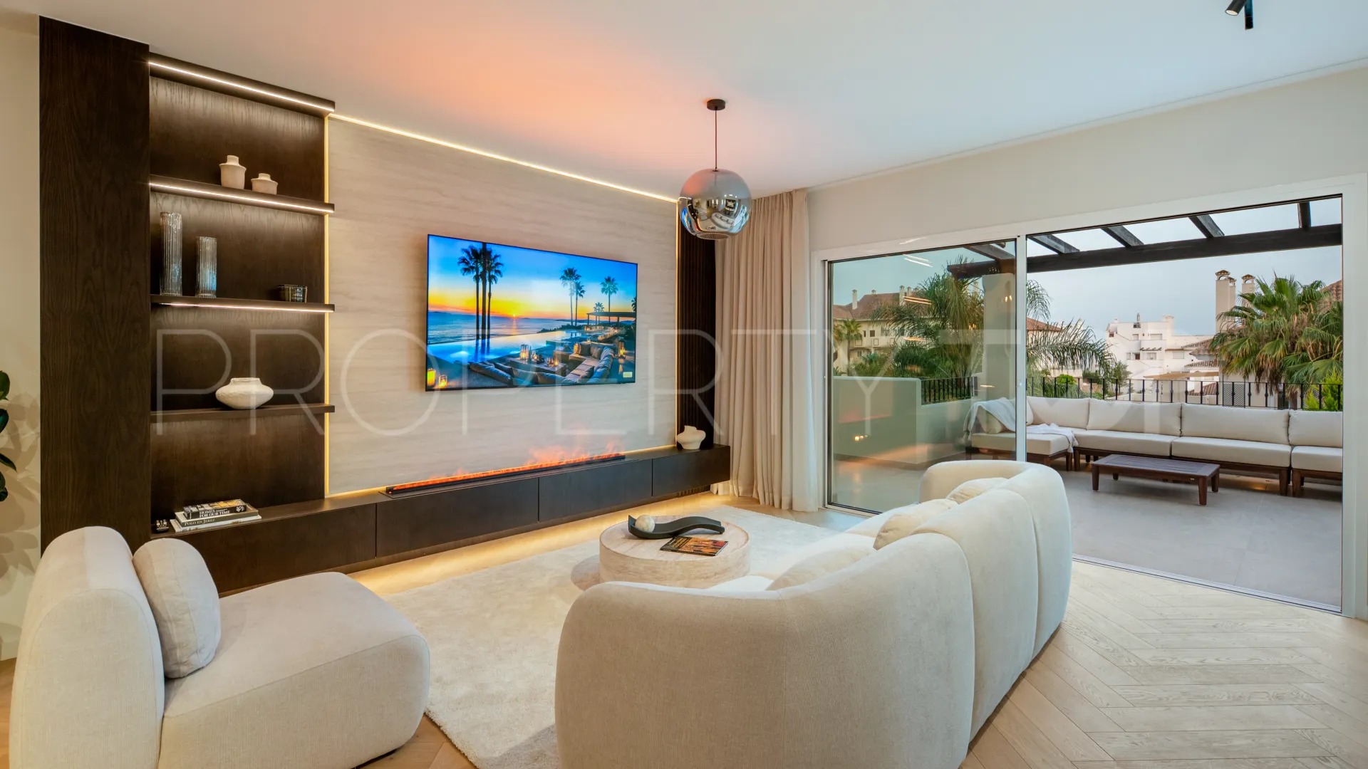 Aloha Hill Club, atico duplex a la venta