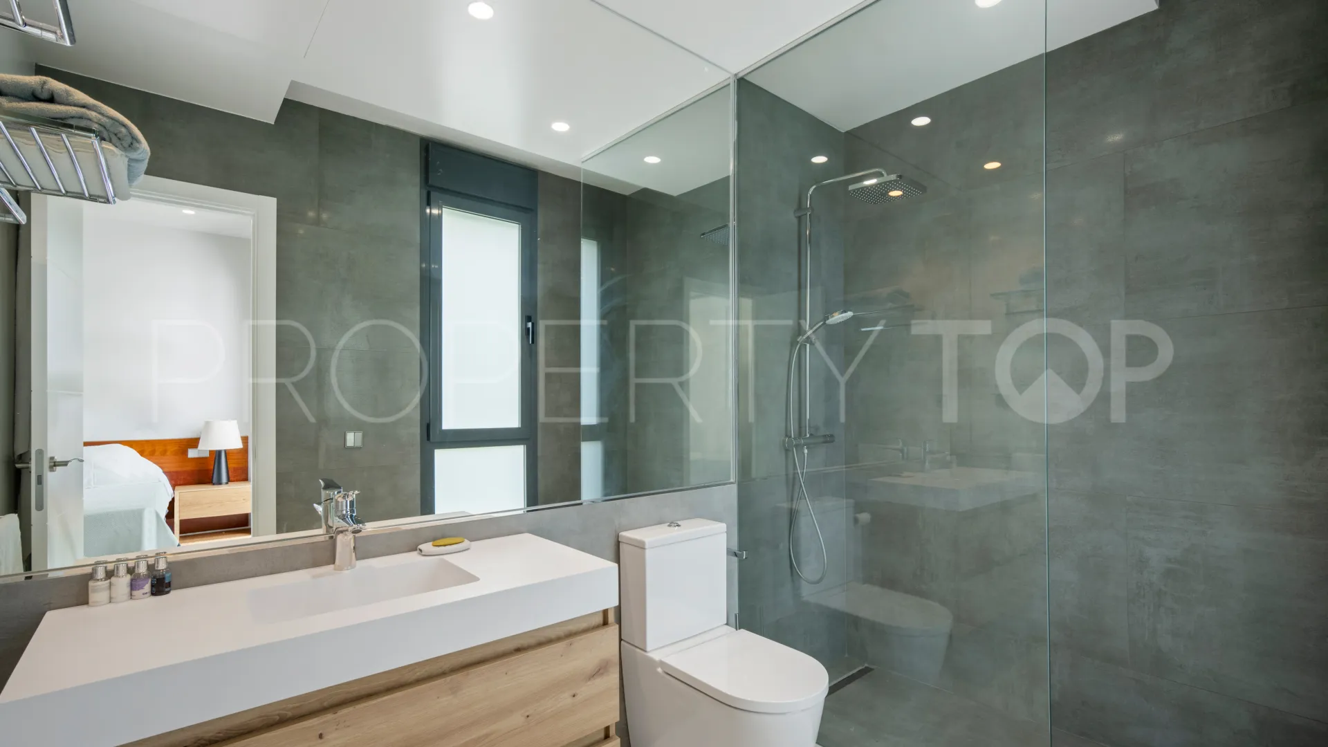 6 bedrooms Marbesa villa for sale