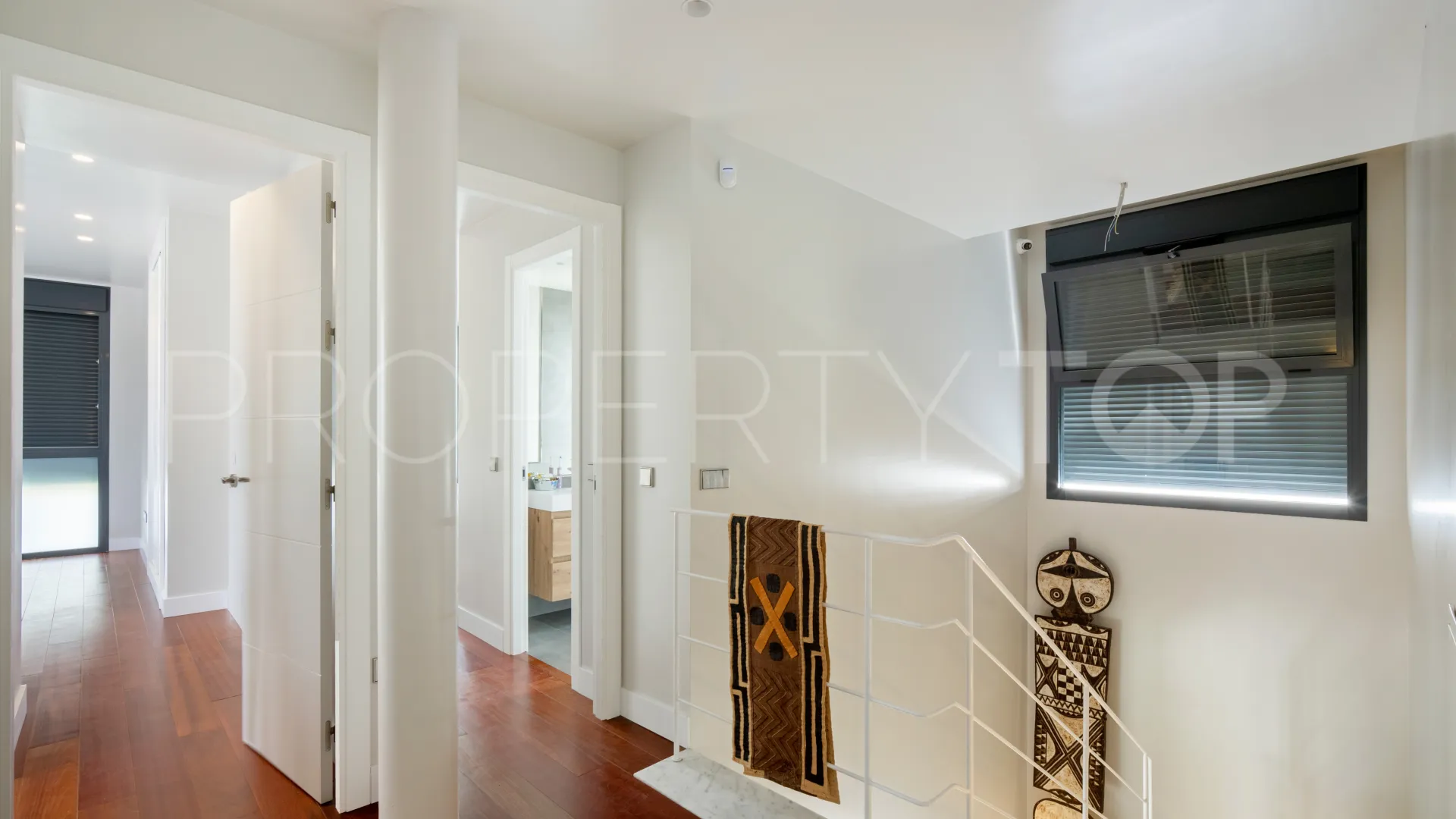 6 bedrooms Marbesa villa for sale